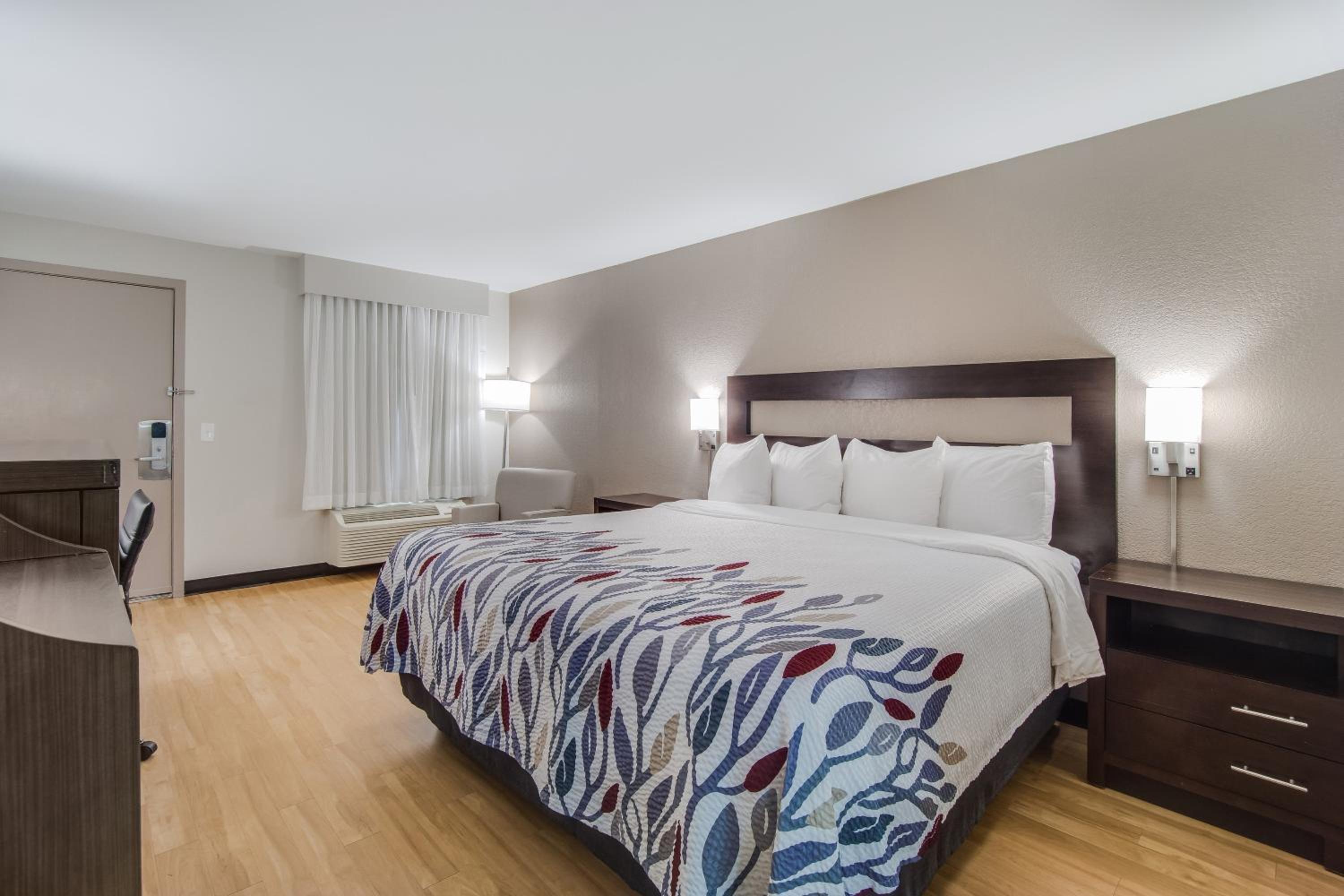 Superior King Room with One King Bed