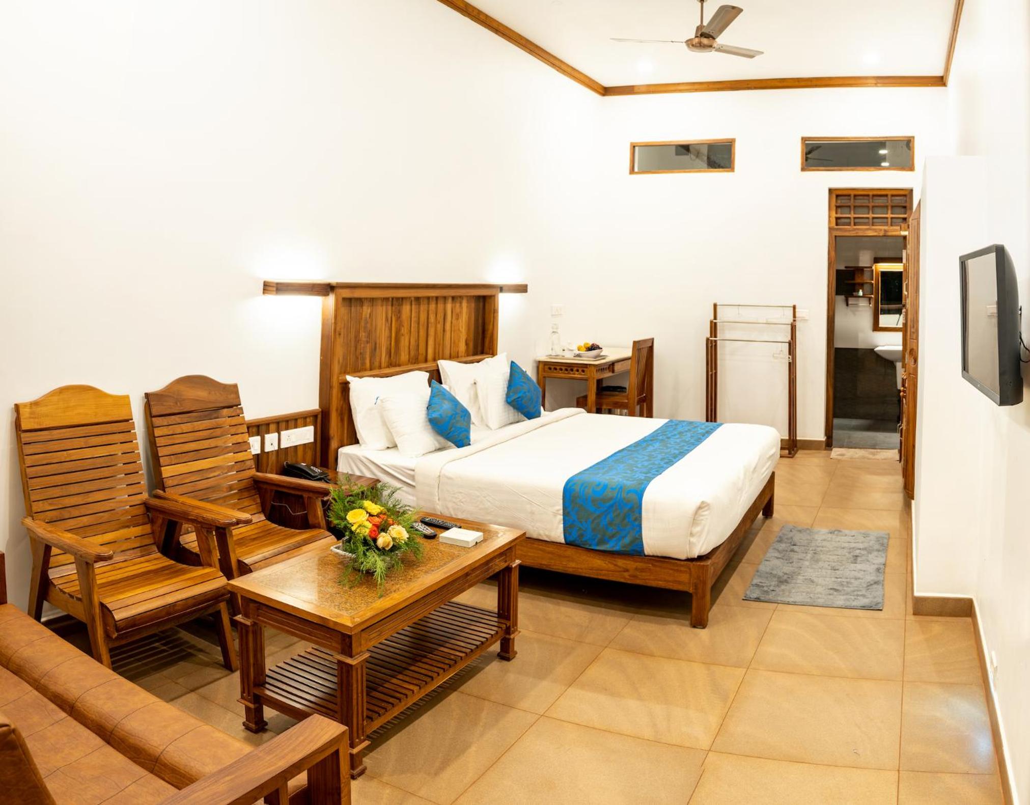 Double Room with Balcony - Photo 1