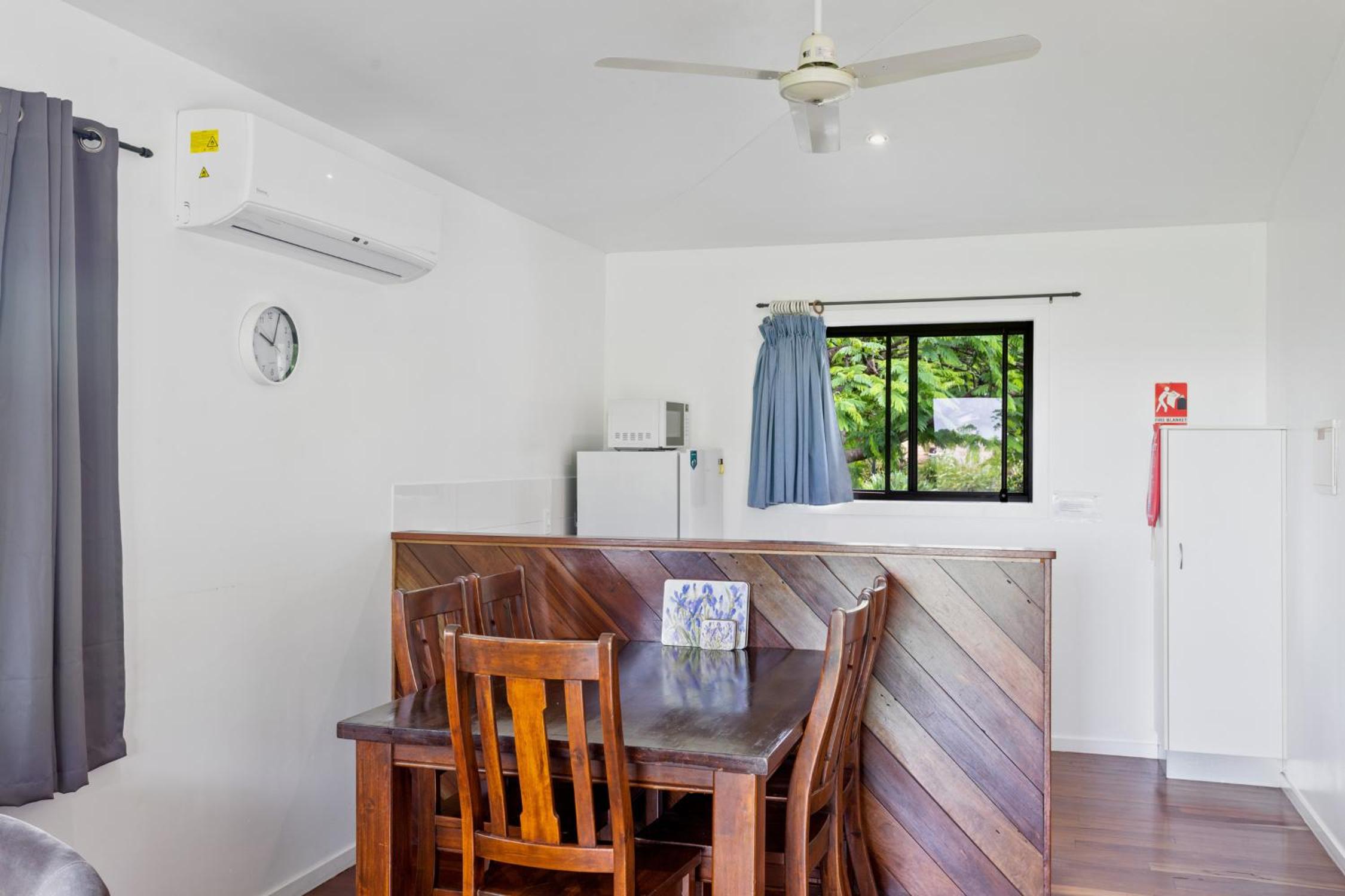 Bungalow with Sea View photo 2