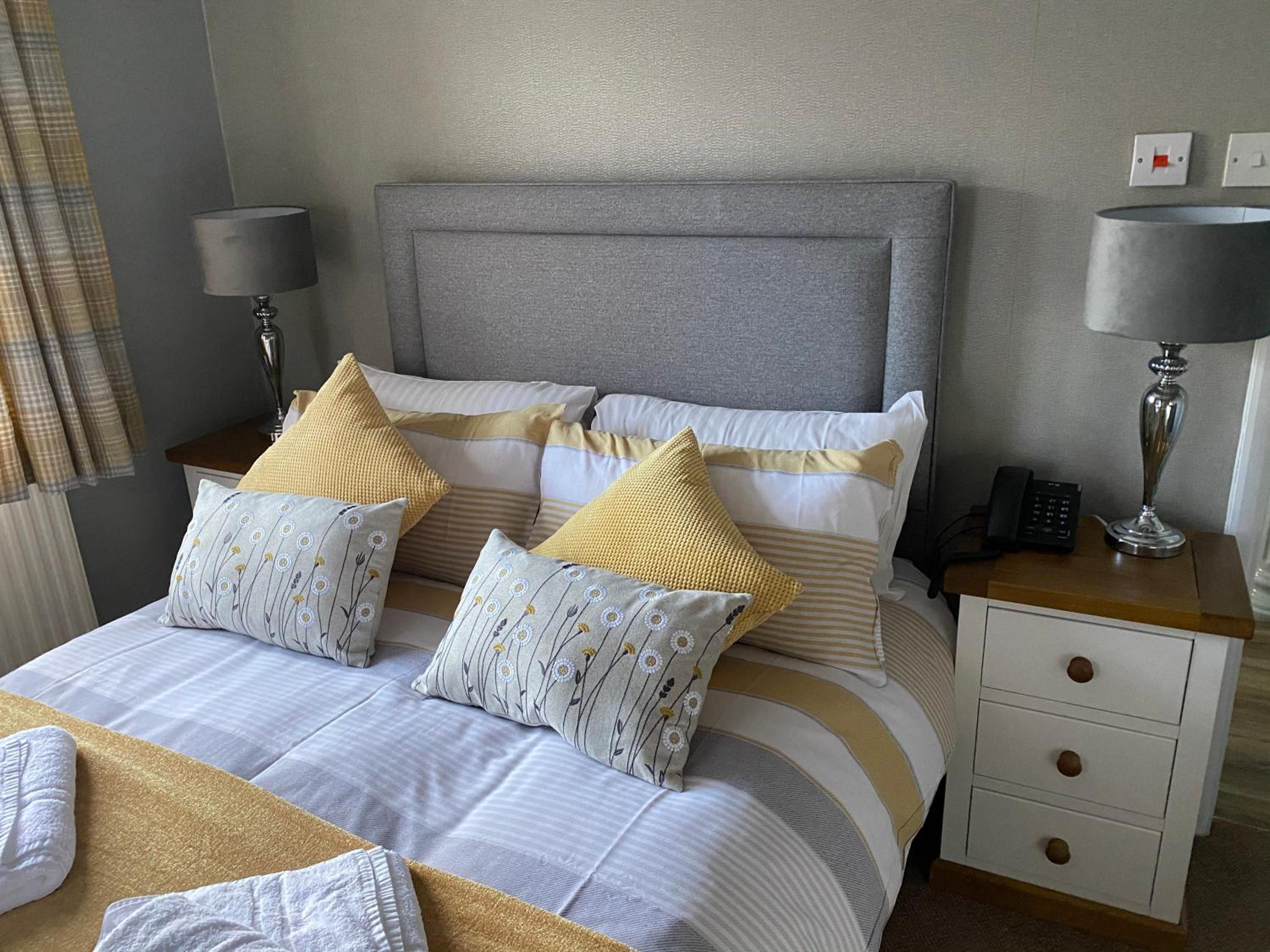 Double Room - Photo 2