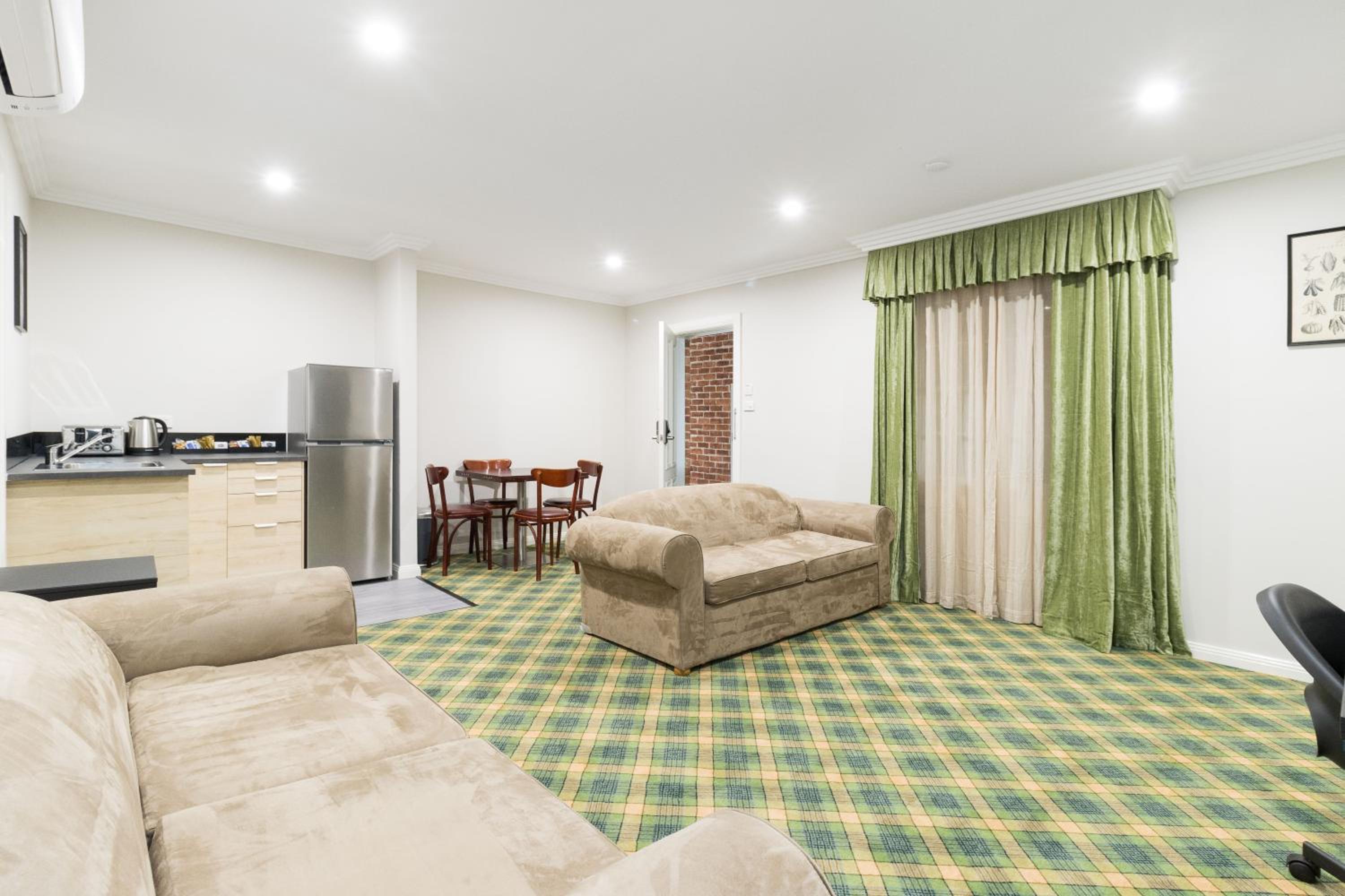 Family Room - Photo 1