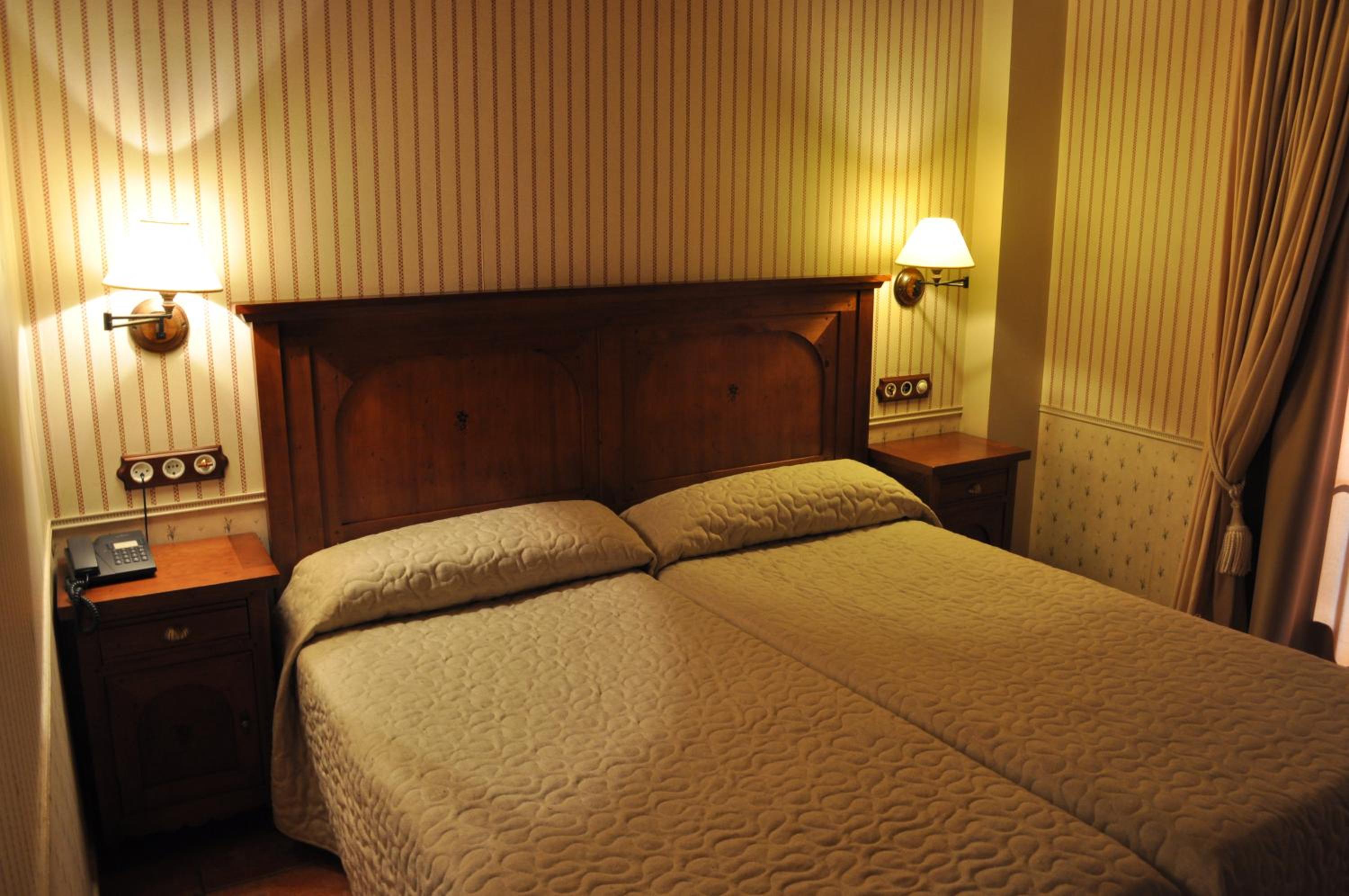 Double or Twin Room with Spa Access photo 3
