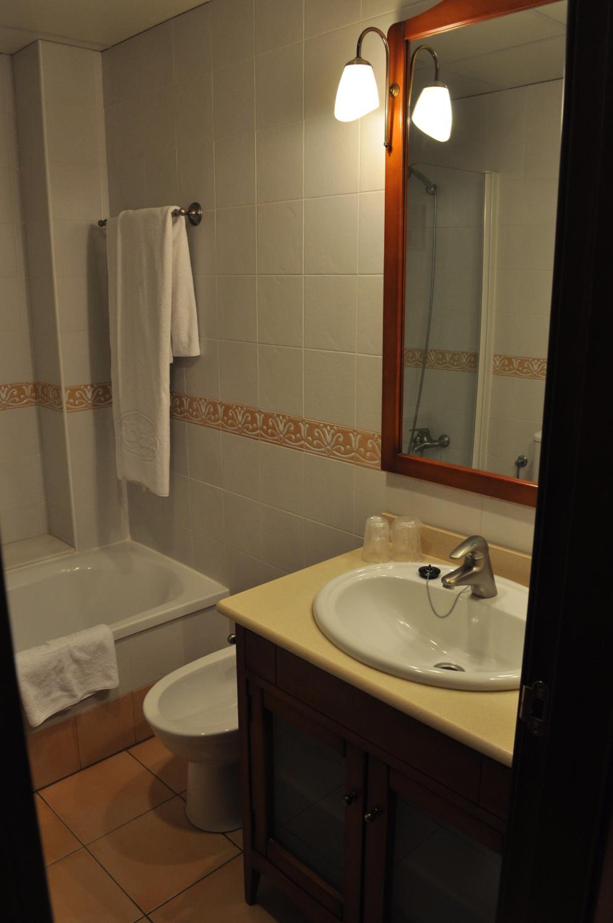 Double or Twin Room with Spa Access photo 2