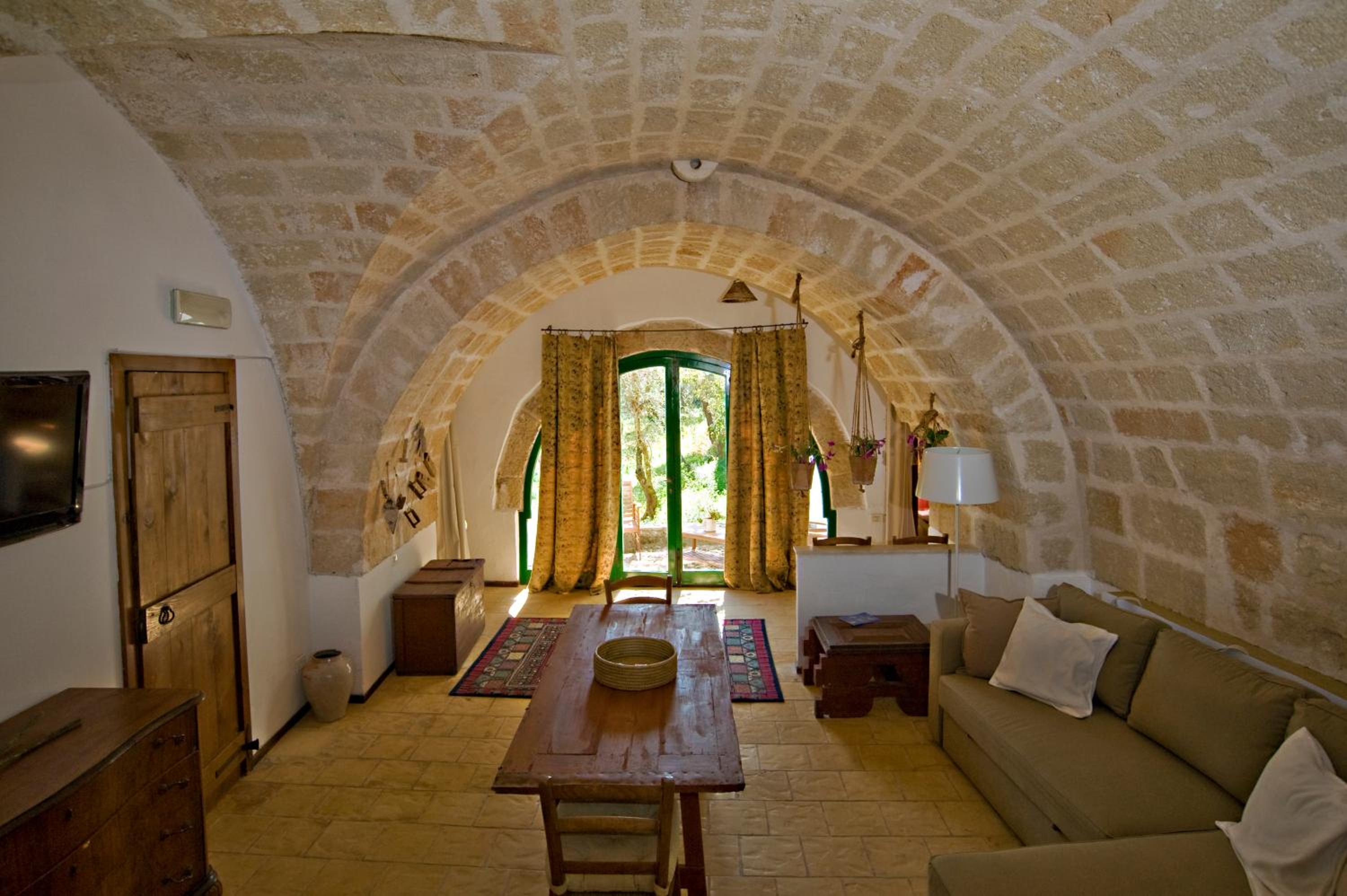 Two-Bedroom Apartment - Split Level