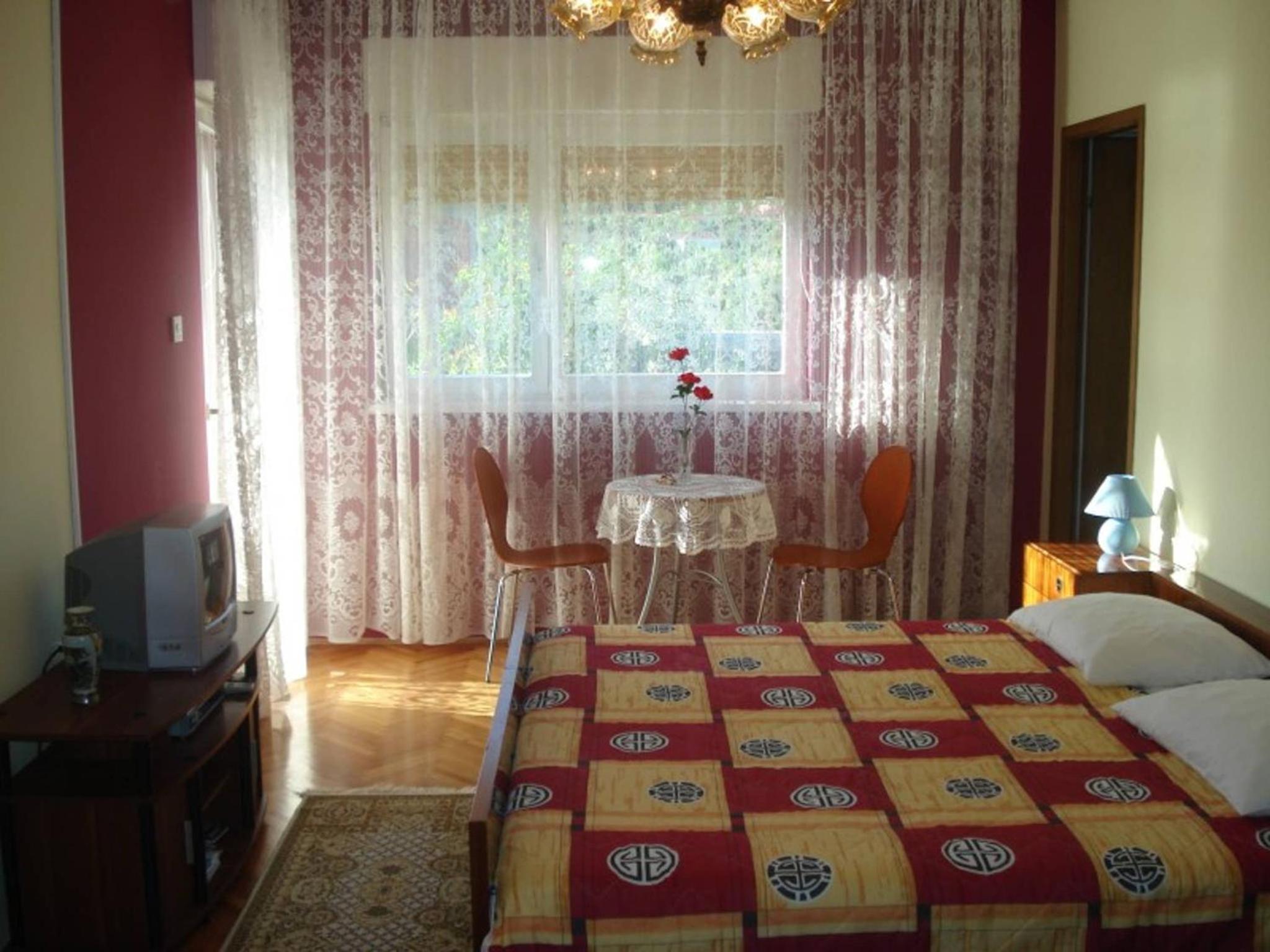 Apartment photo 1