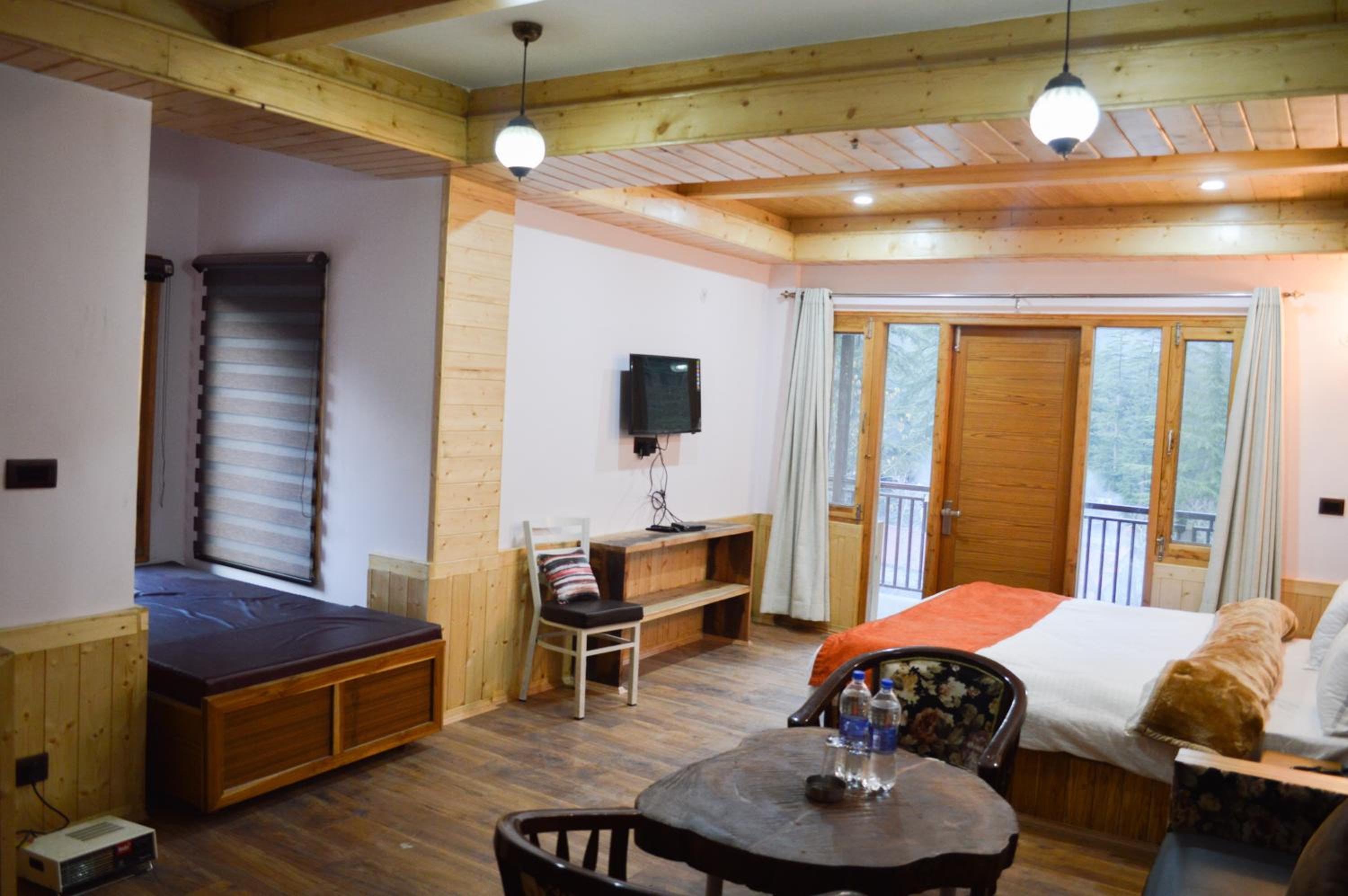Superior King Room - Photo 4