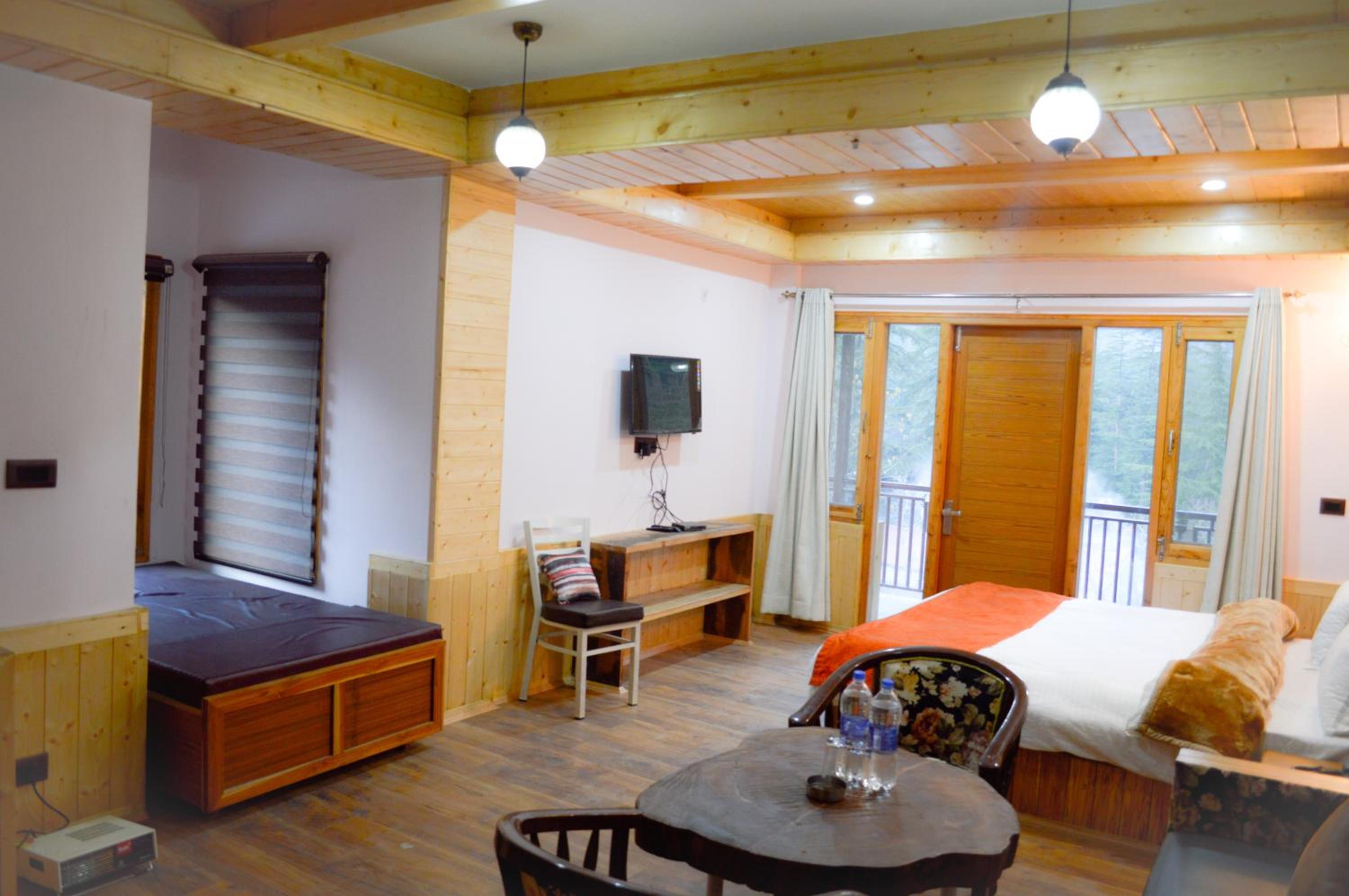 Superior King Room - Photo 2