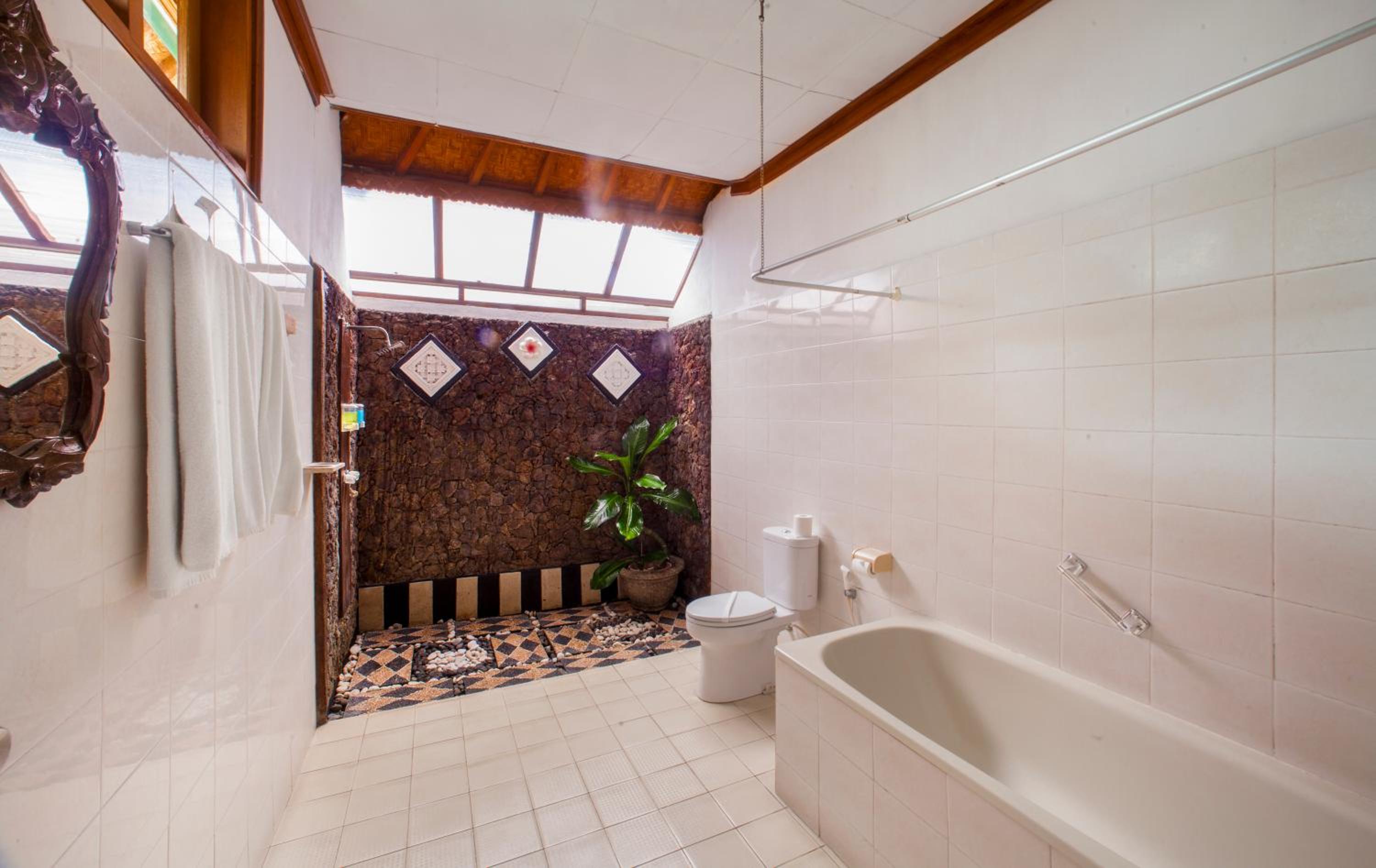 Two-Bedroom Suite - Photo 6