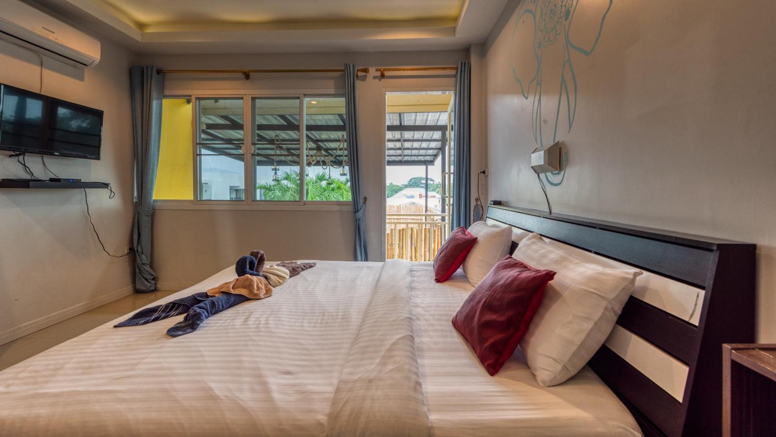 Deluxe Double Room With Balcony photo 3