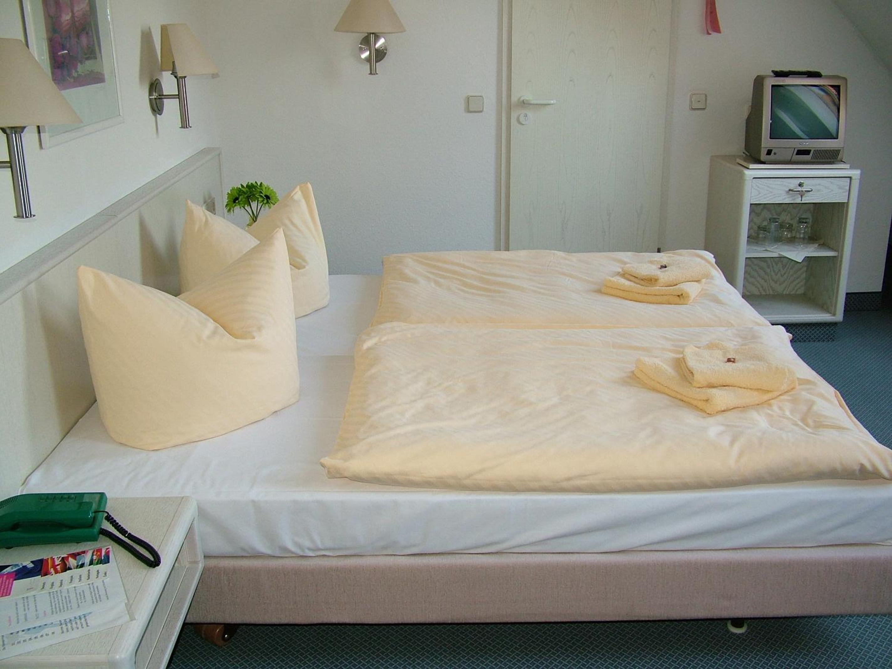Double Room - Photo 3