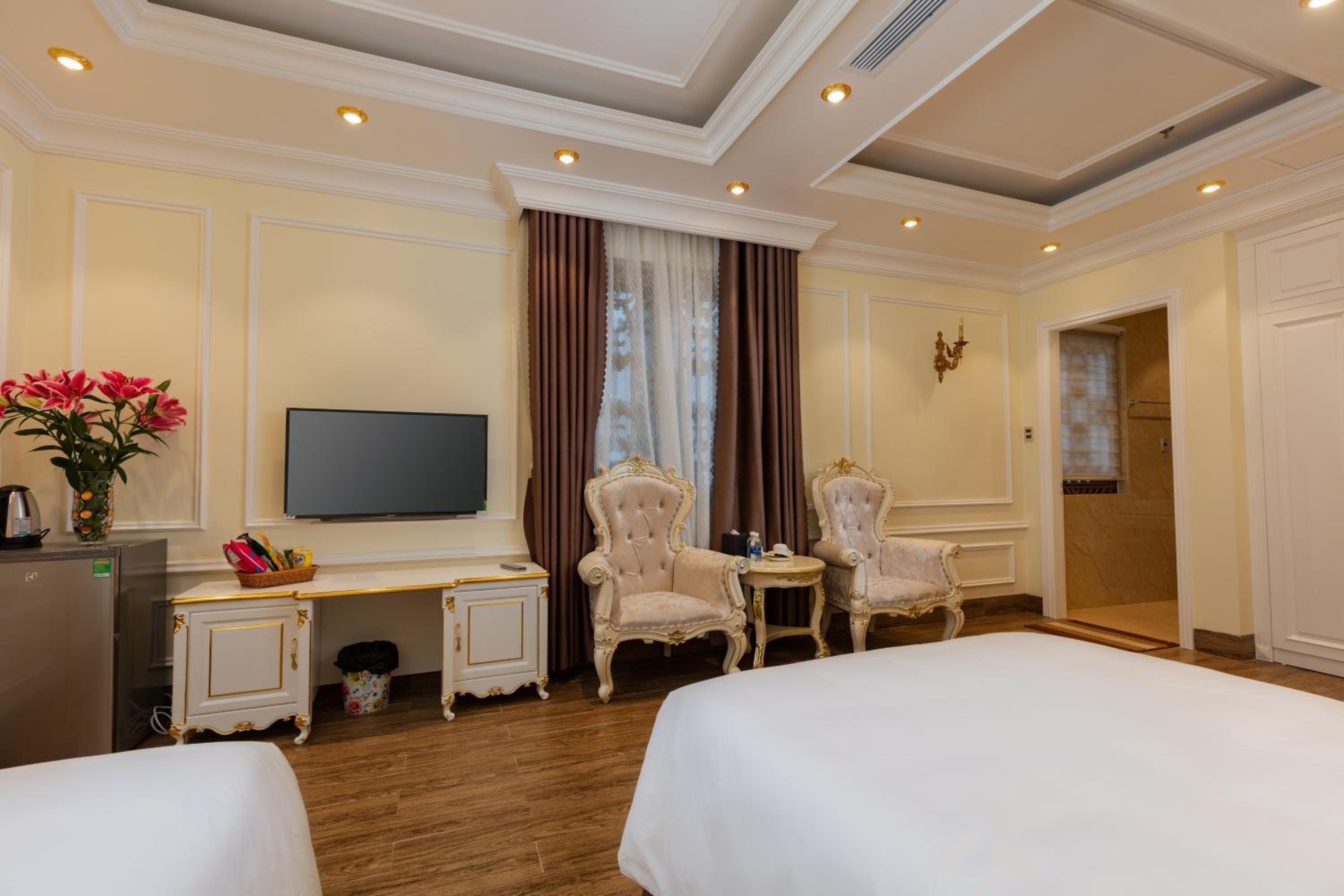 Deluxe Twin Room - Photo 12