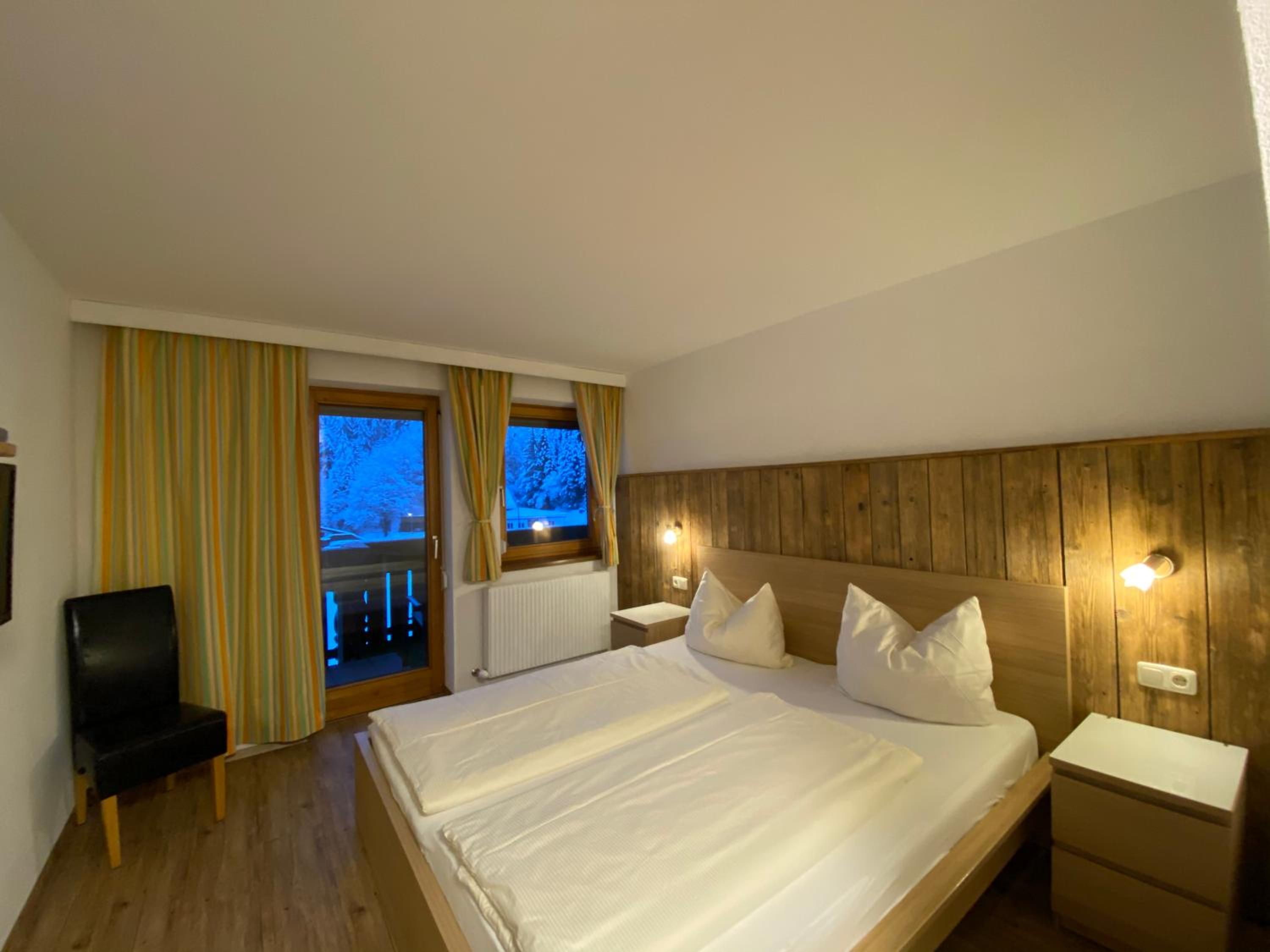 Double Room with Balcony photo 2
