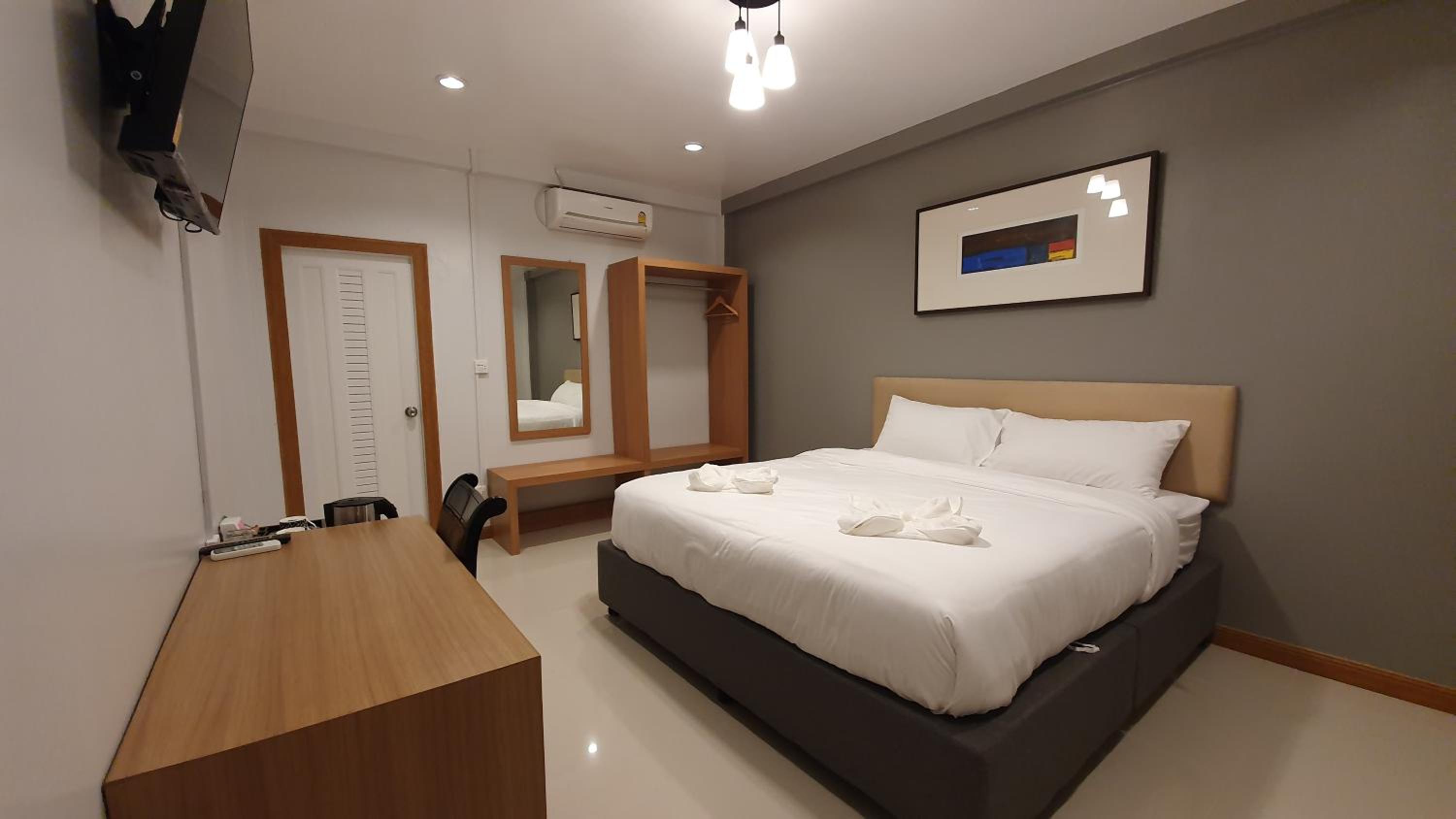 Superior King Room - Photo 1