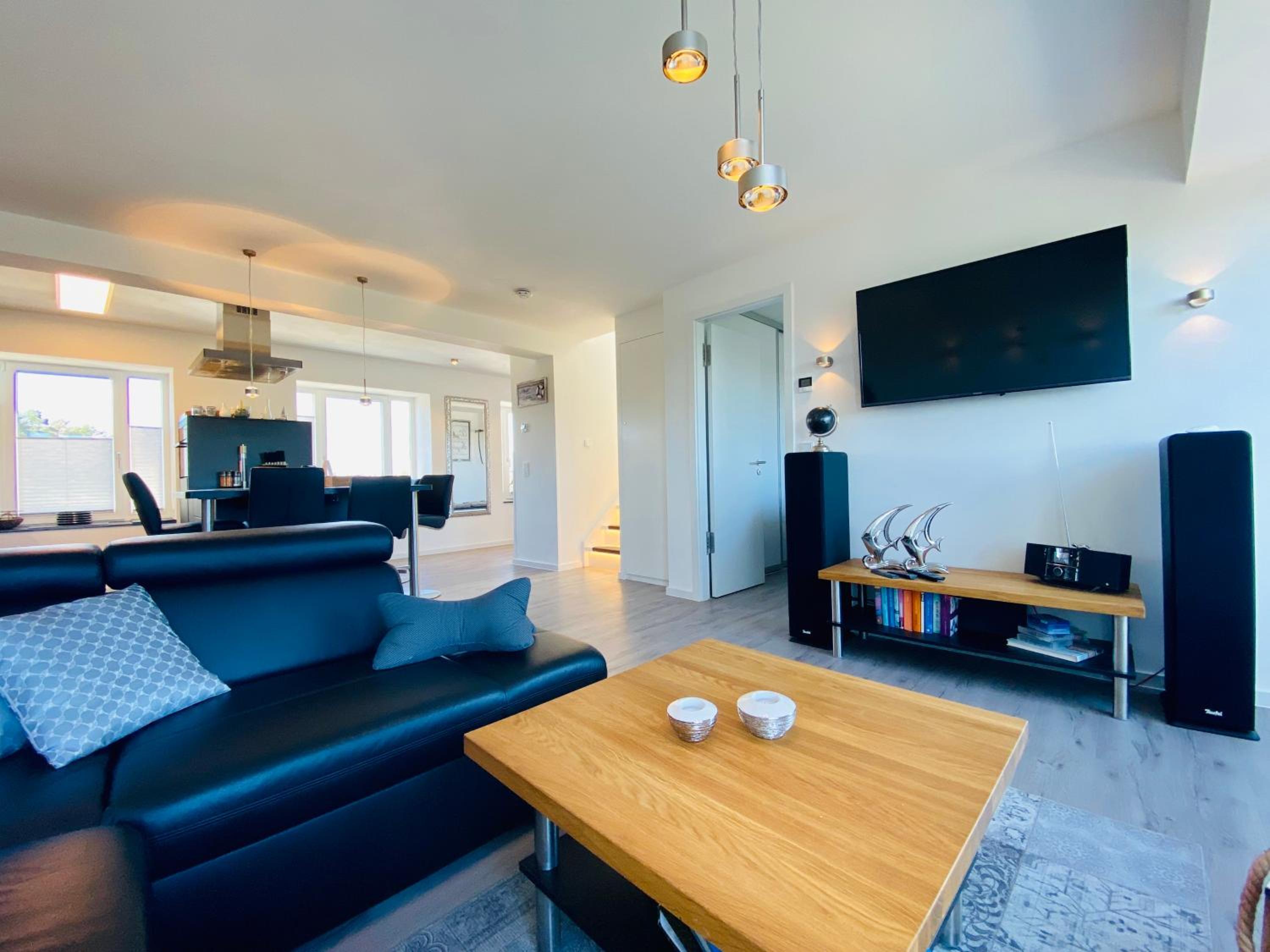 Penthouse Apartment photo 2