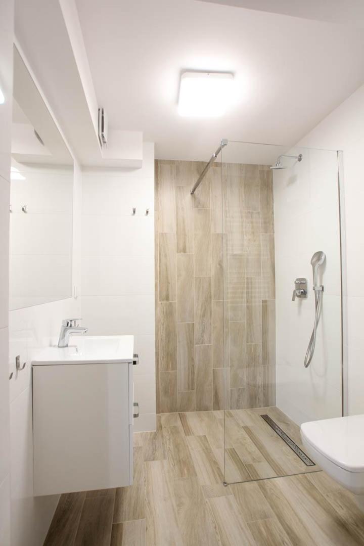 Deluxe Apartment photo 2