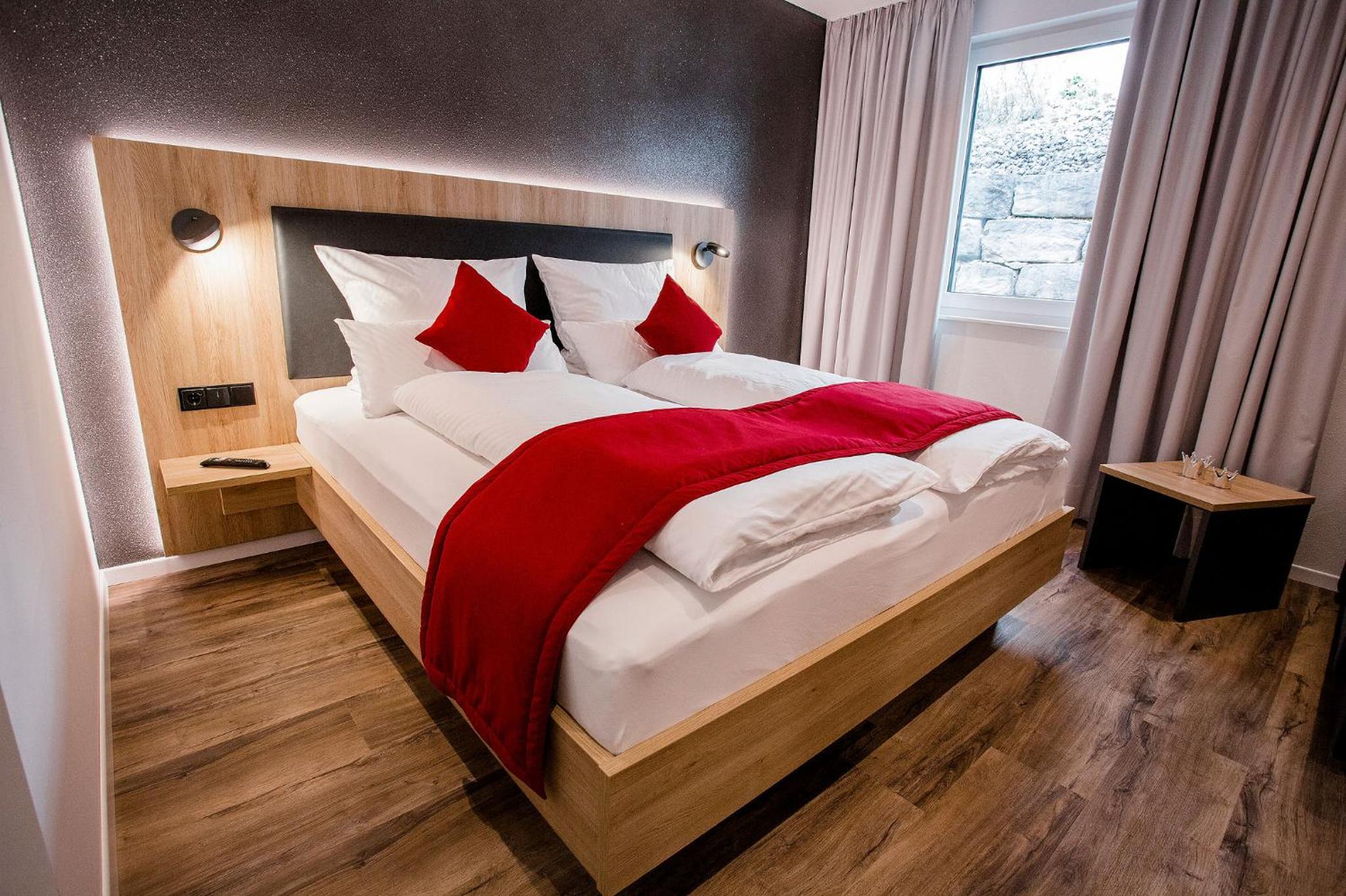 Double Room with Private Bathroom - Photo 4