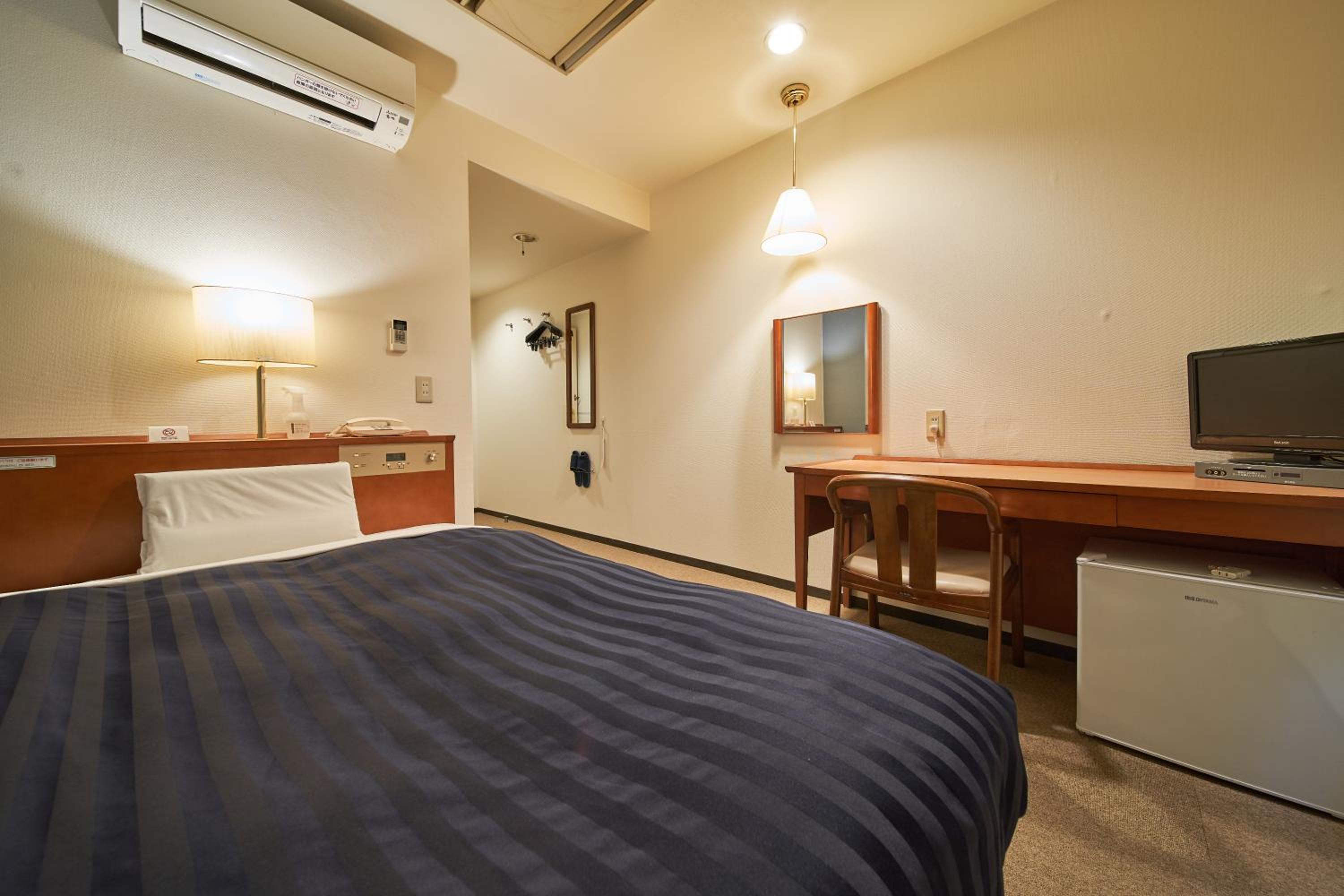 Standard Double Room - Smoking photo 1