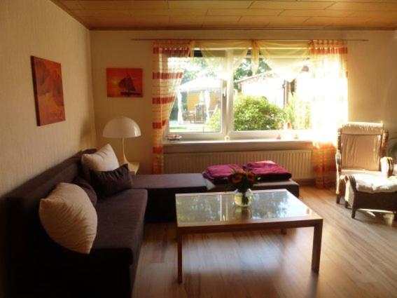 One-Bedroom House photo 2