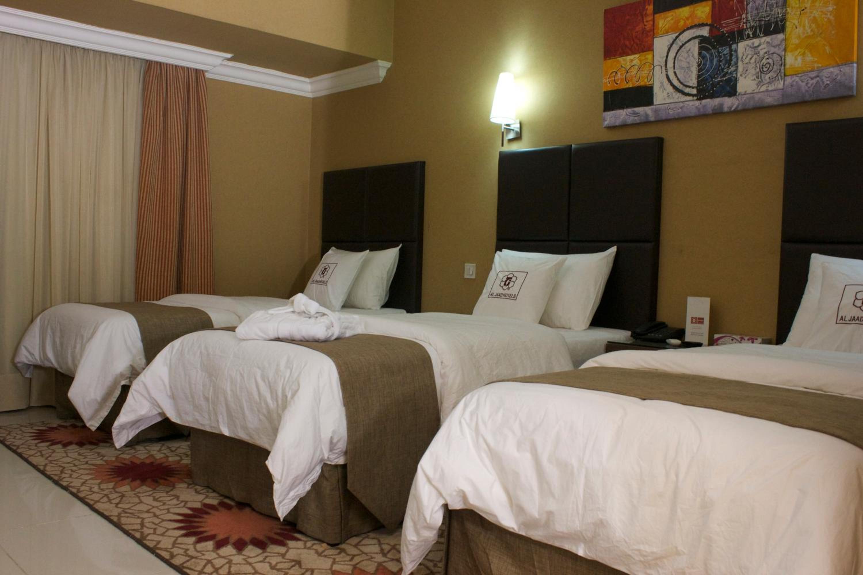 Classic Triple Room photo 2