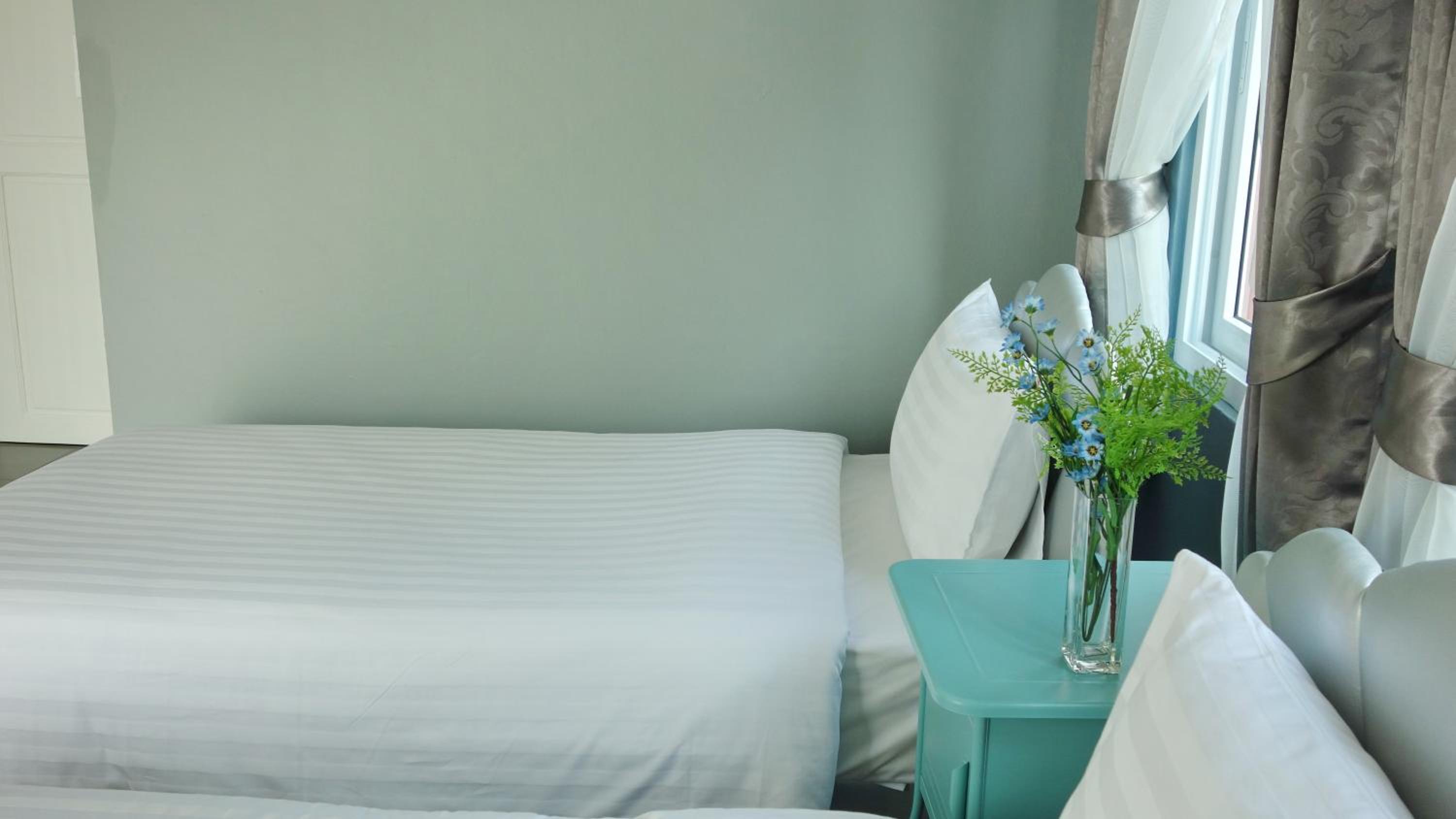 Superior Double or Twin Room - Photo 26