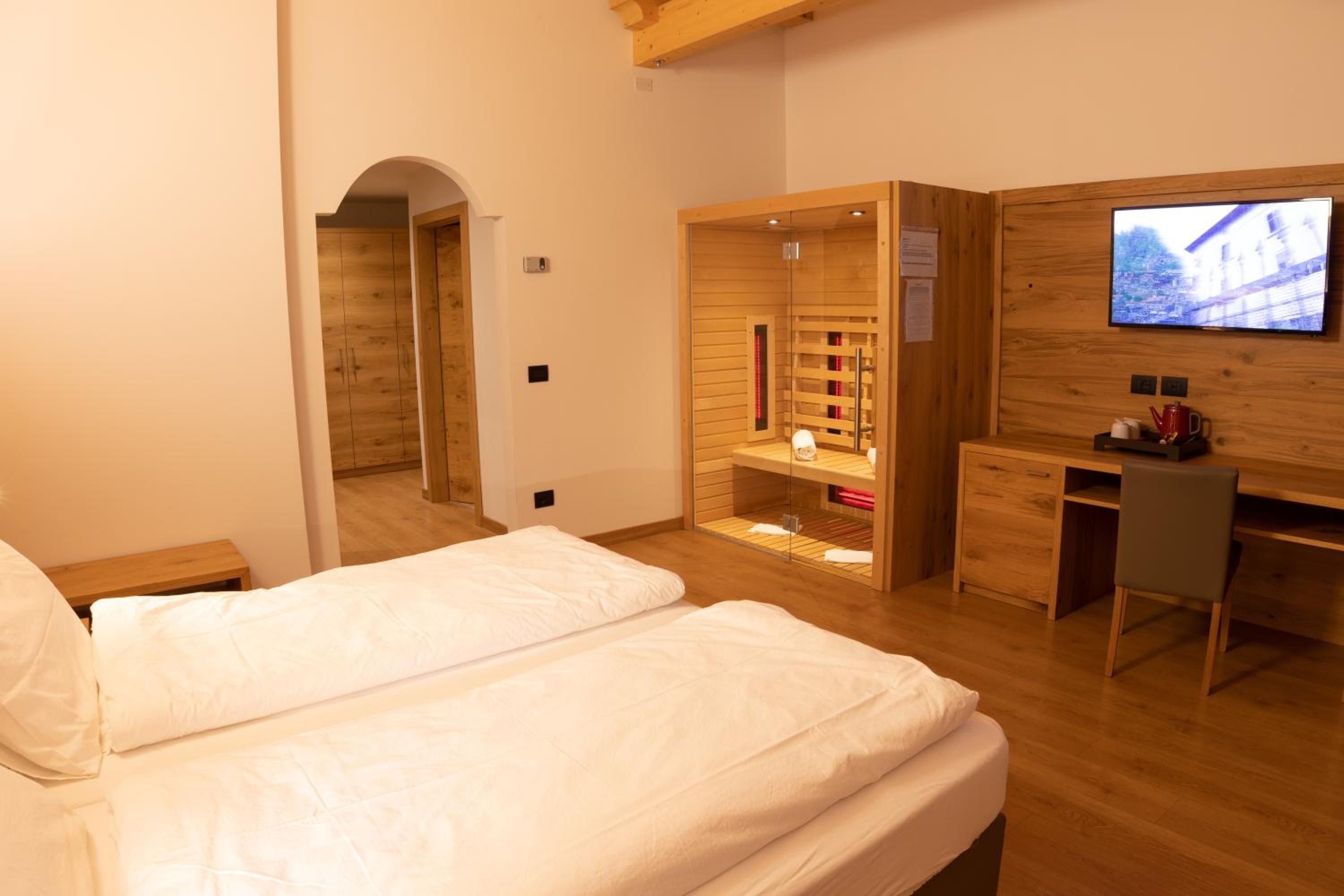 Suite with Sauna