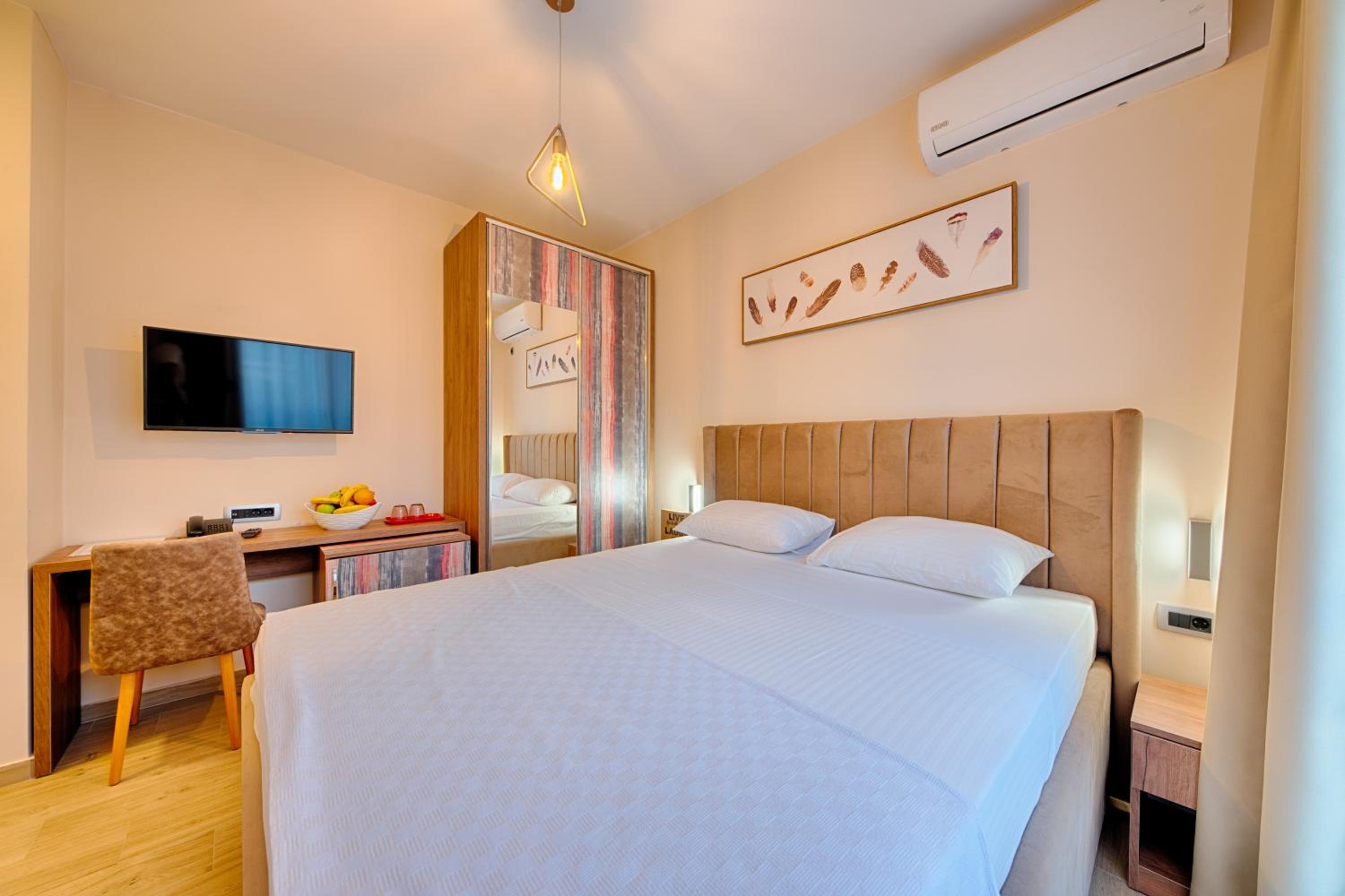 Double Room - Photo 1