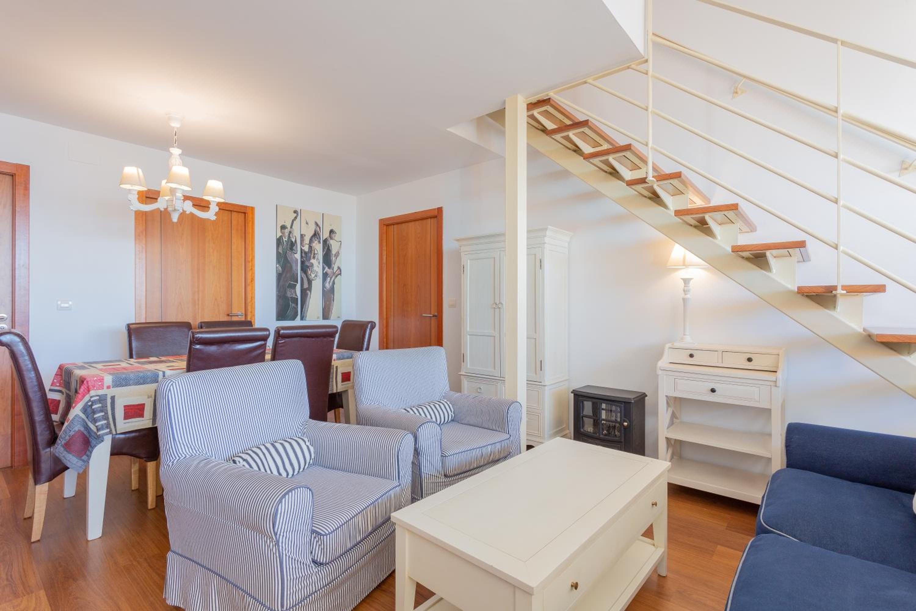 Duplex Apartment - Photo 2