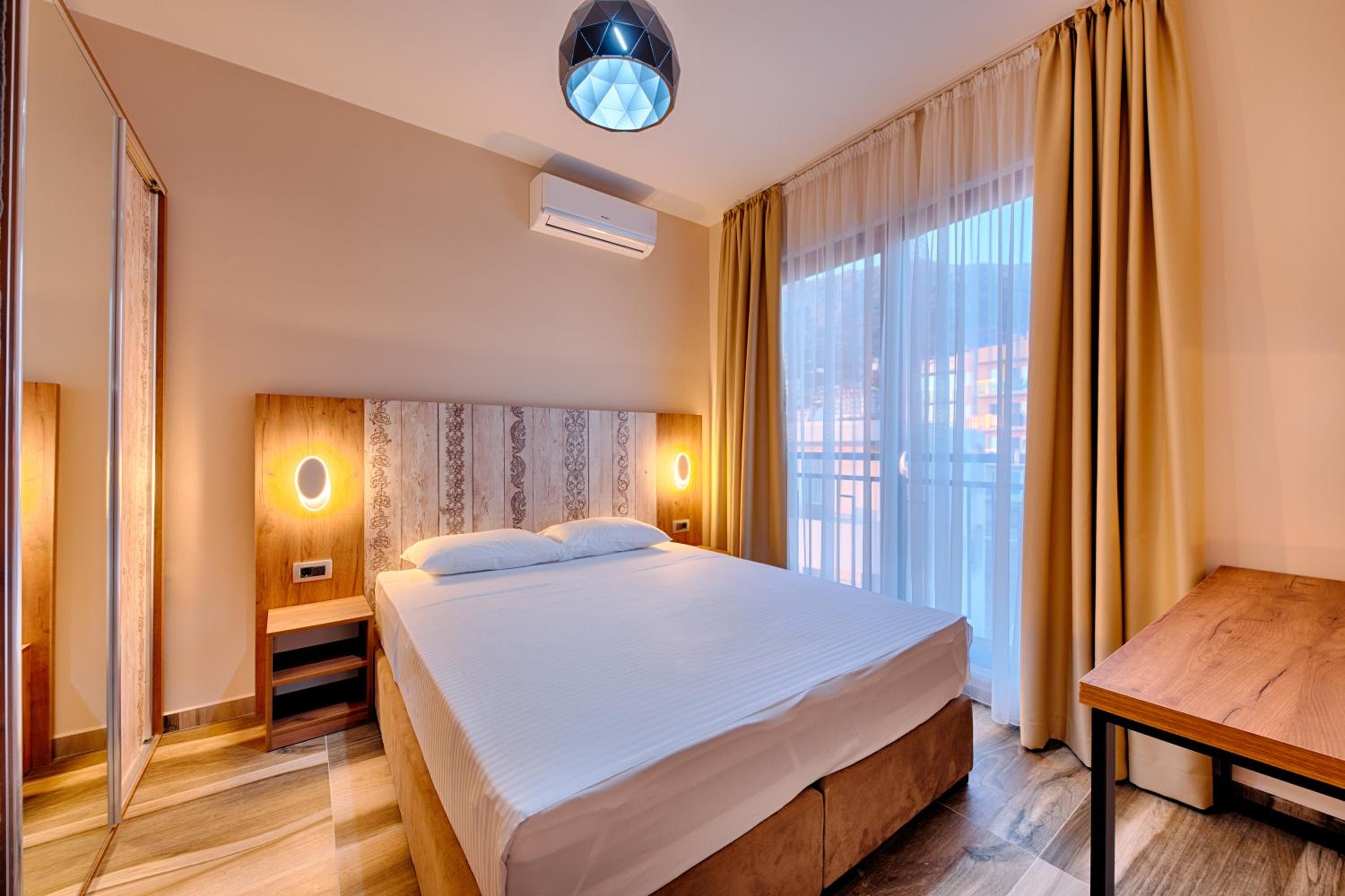Superior Suite with Sea View - Photo 14