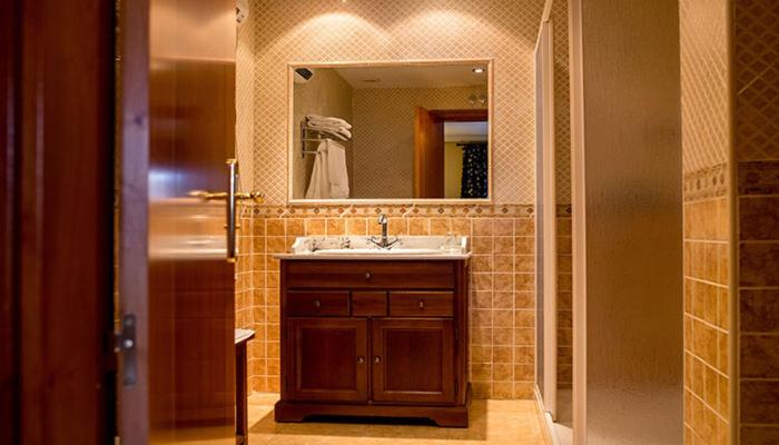 Twin Room - Photo 3