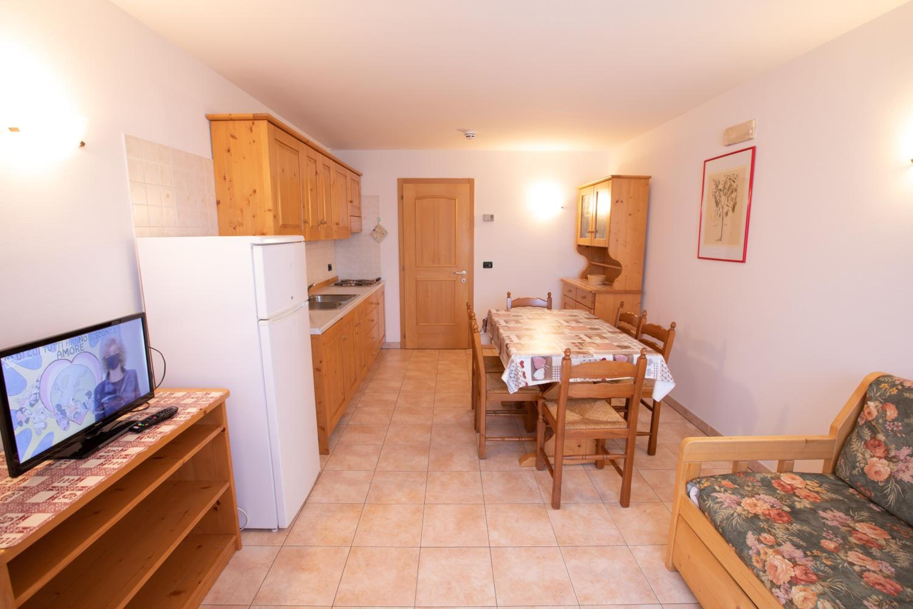 Two-Bedroom Apartment (6 Adults) photo 3