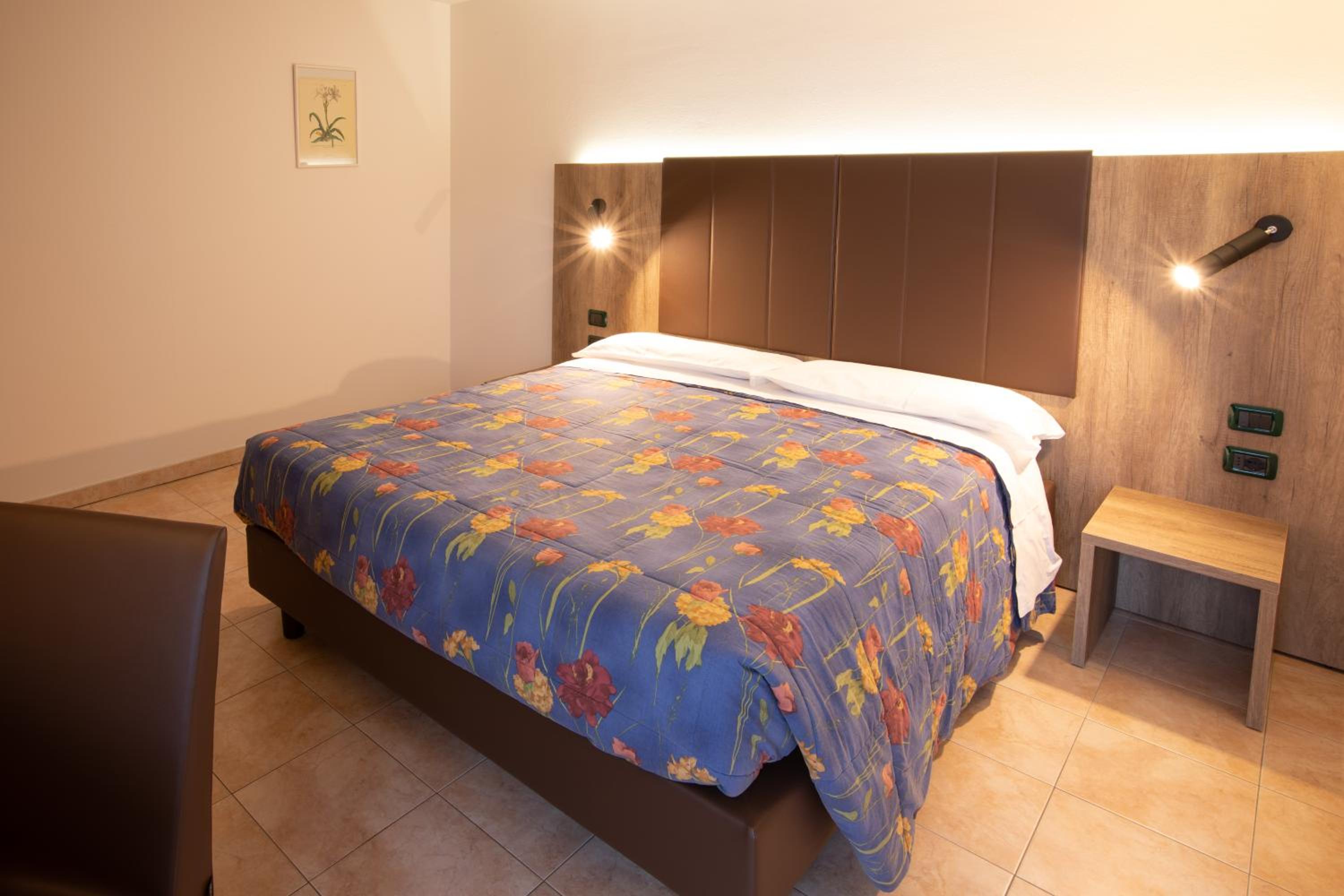 One-Bedroom Apartment (2 Adults + 2 Children)