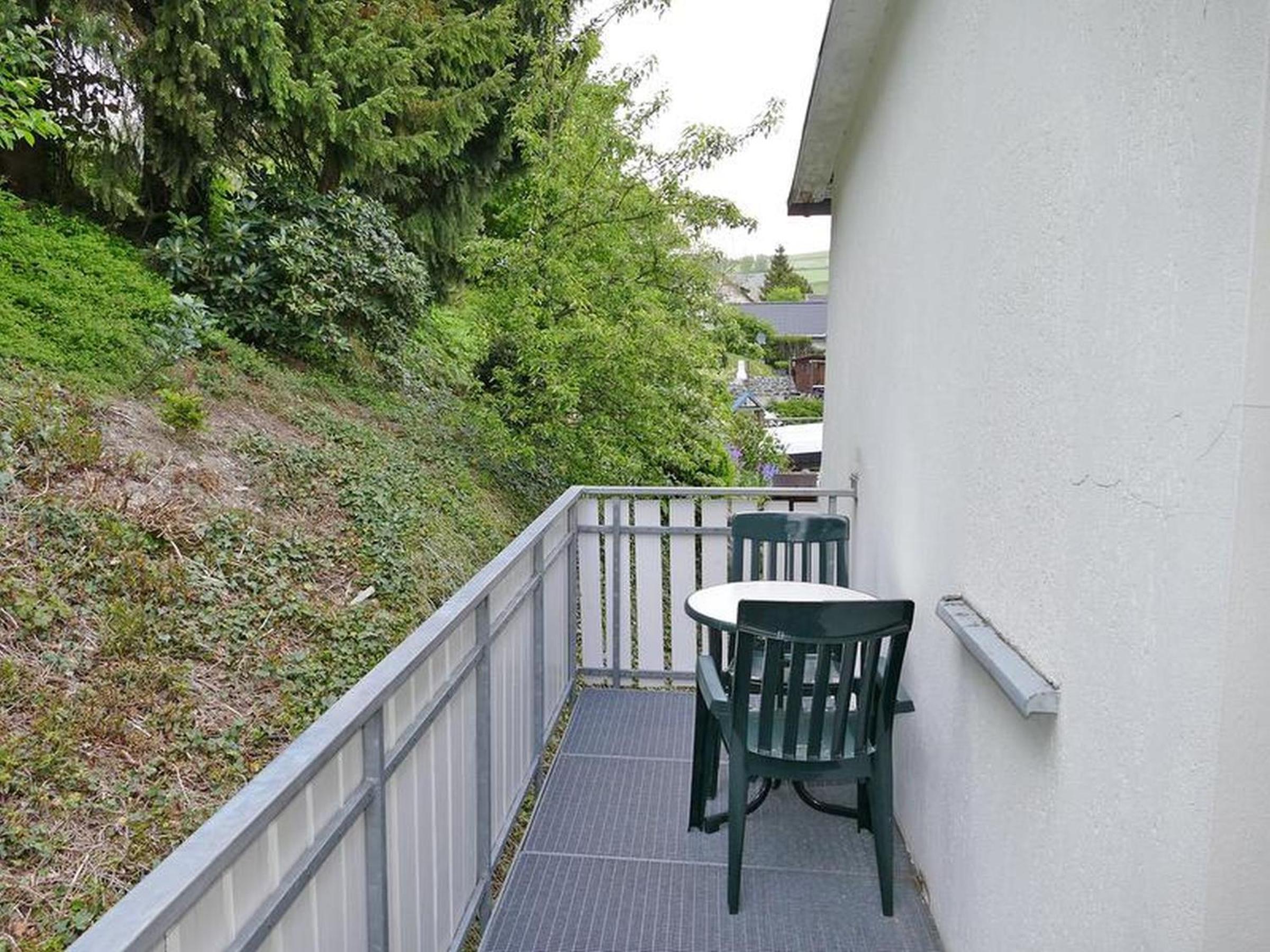Three-Bedroom Premium Apartment with Balcony photo 2