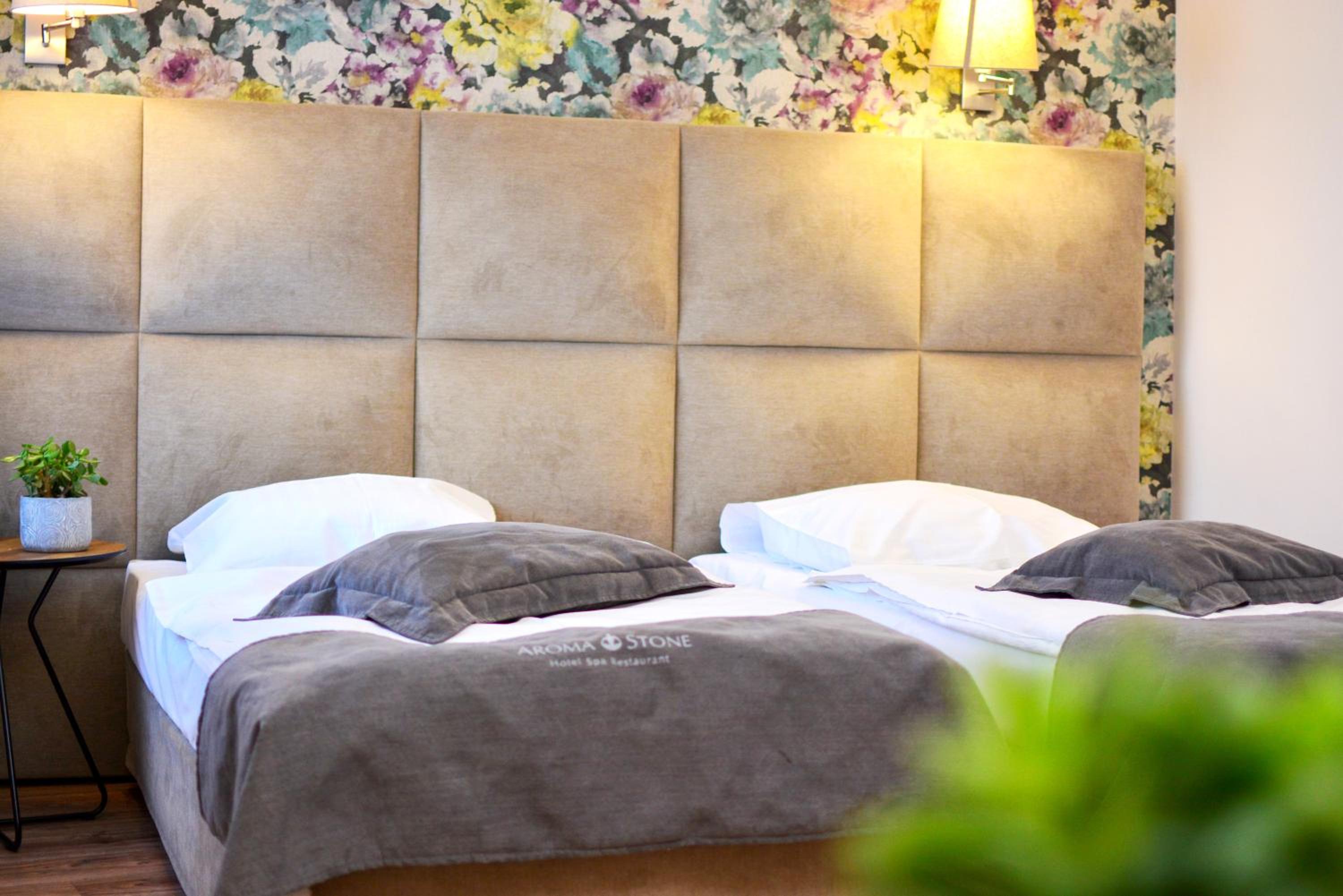 Twin Room - Photo 9