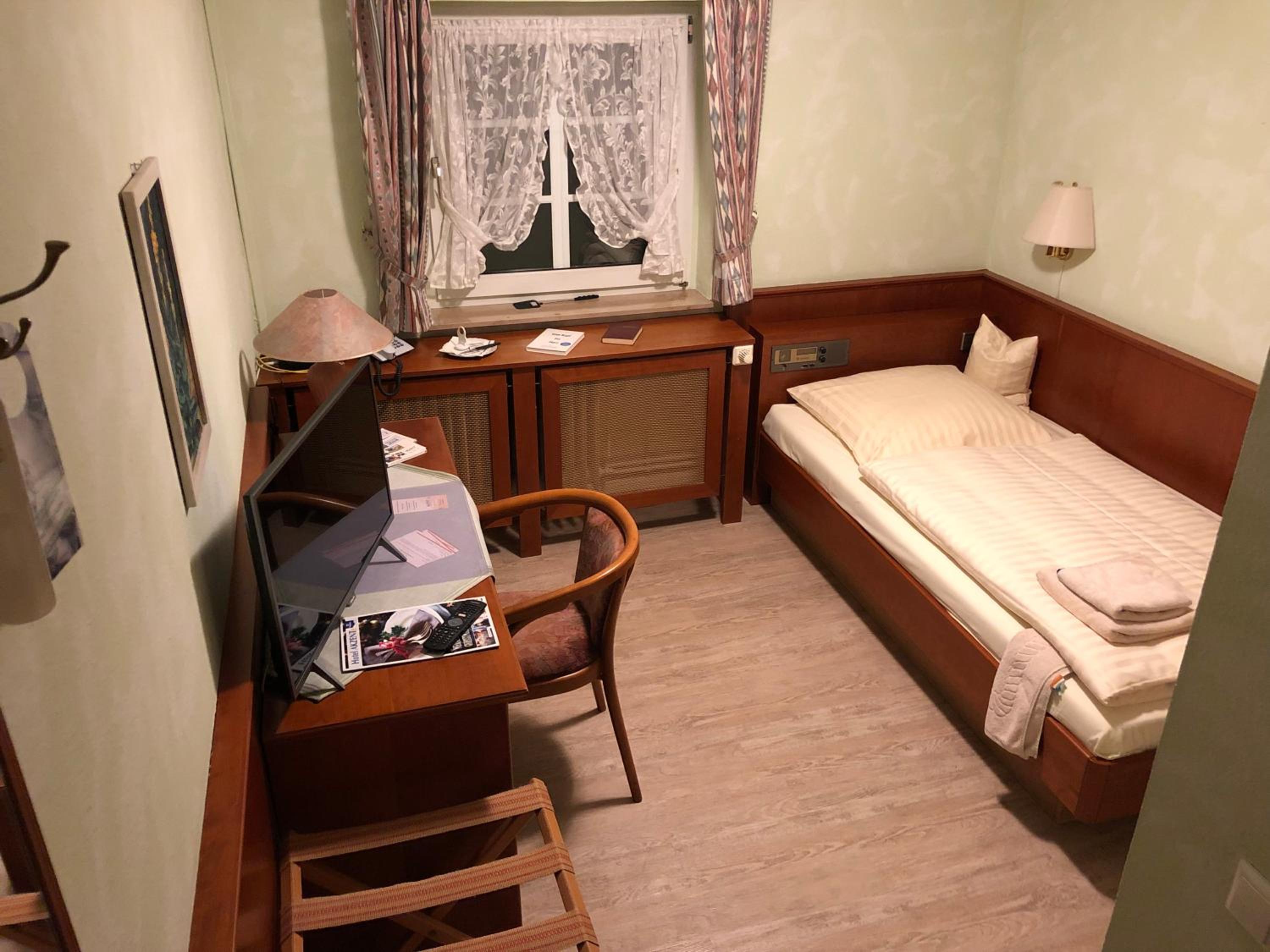 Standard Single Room
