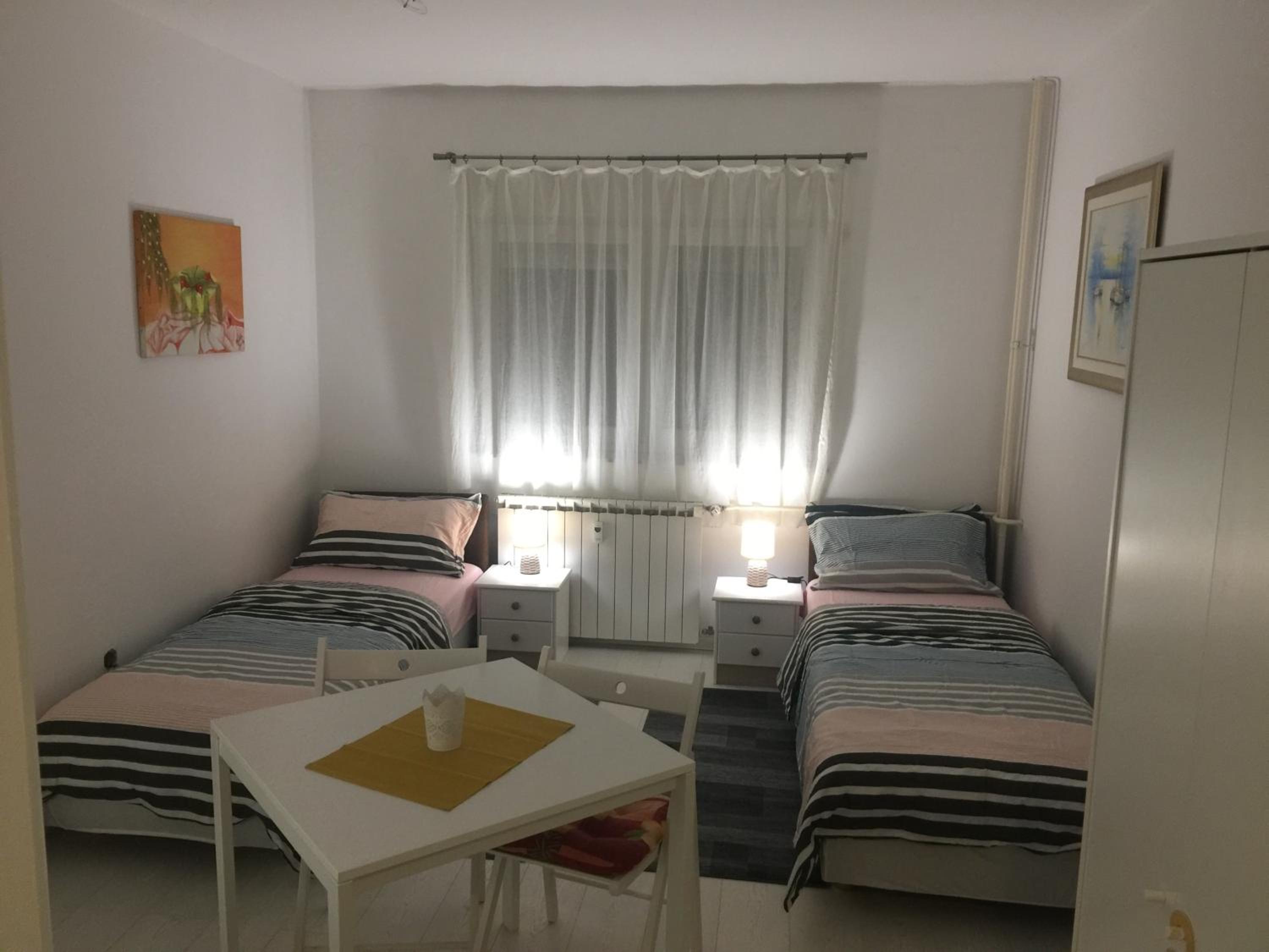 Studio Apartment photo 2