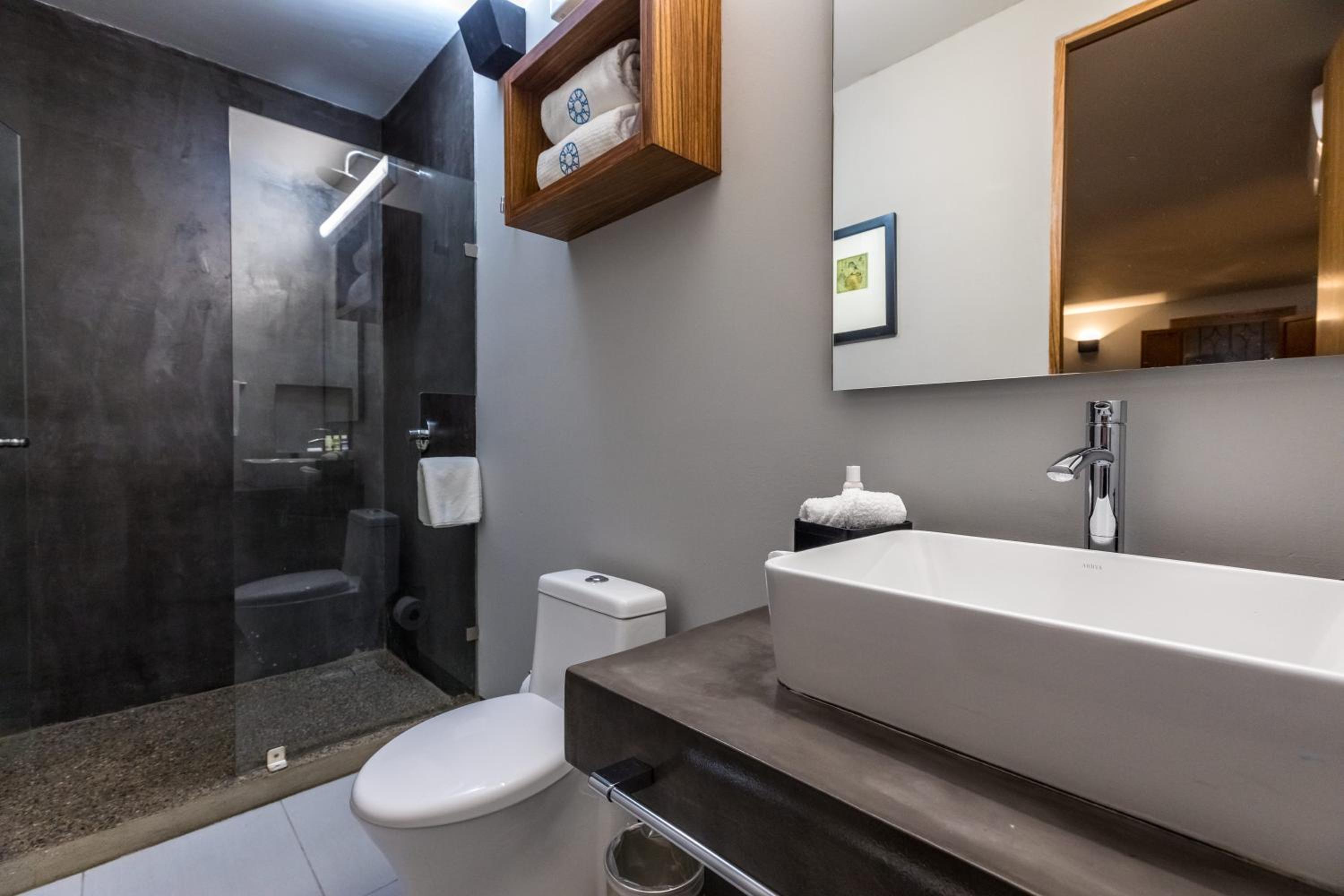 Deluxe Double Room - Photo 10
