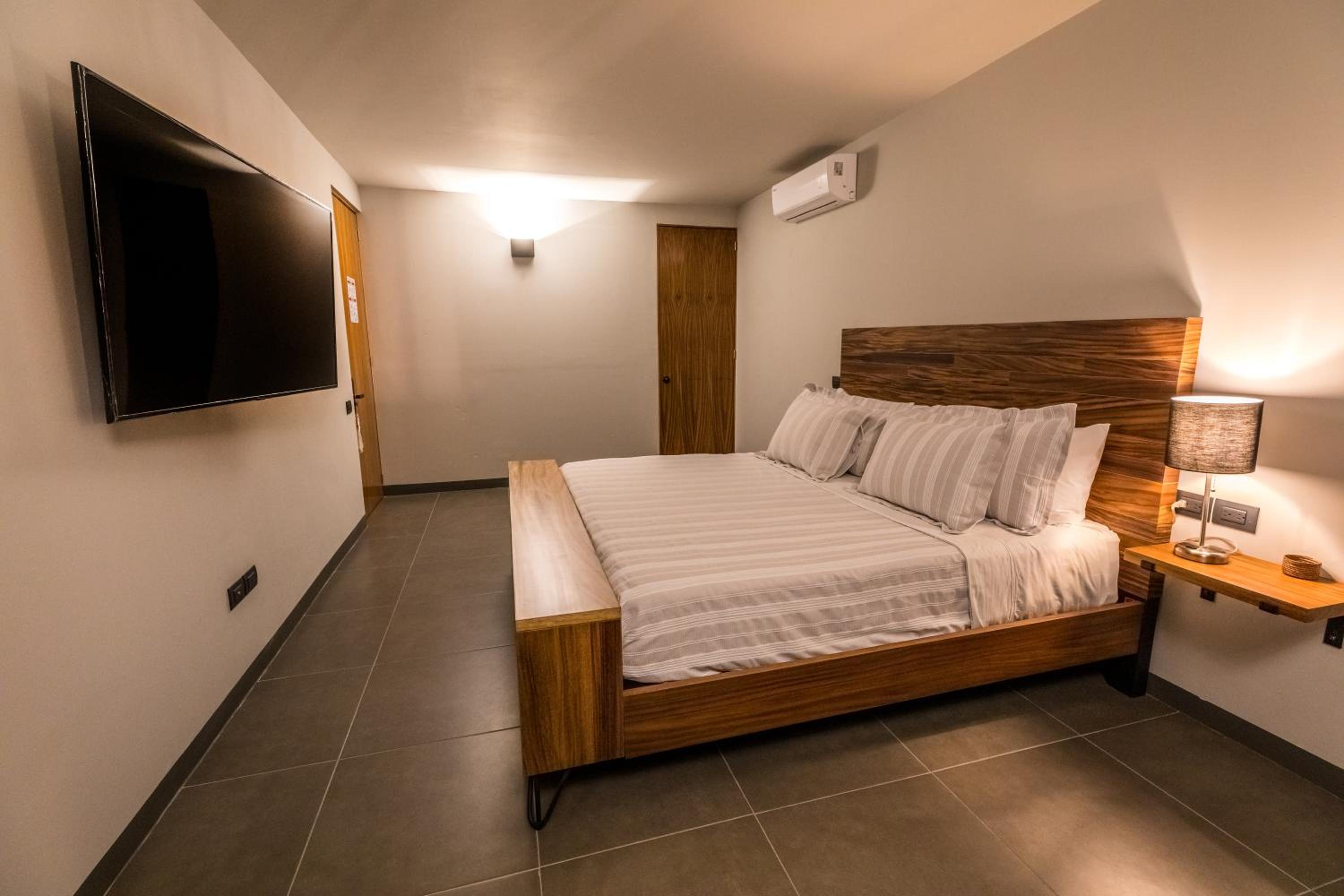 Deluxe Double Room - Photo 3