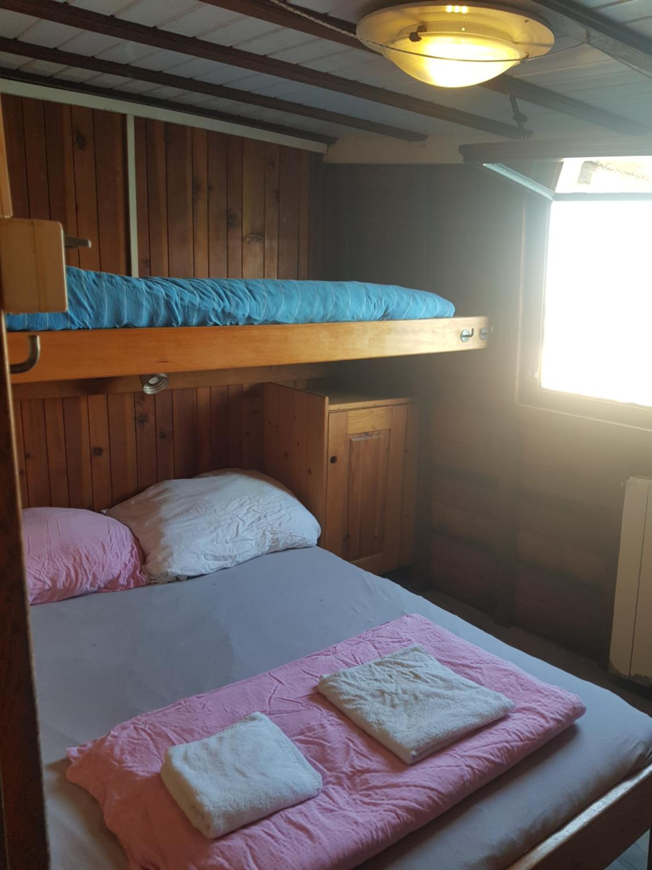 Deluxe Double Room (2 Adults + 1 Child)