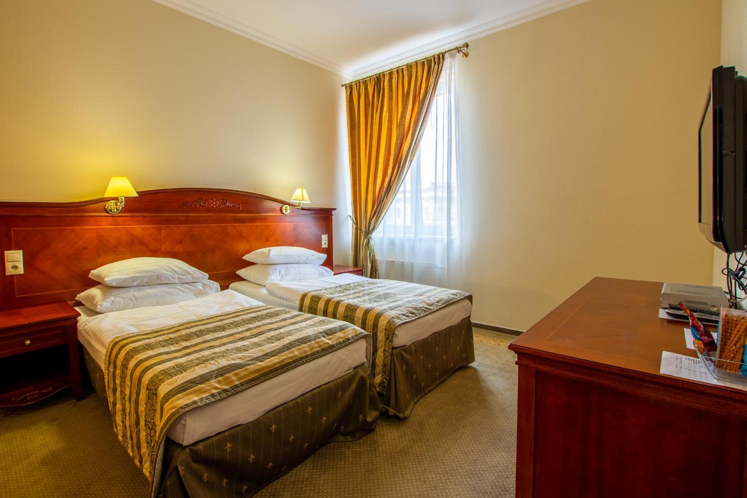 Standard Twin Room photo 3