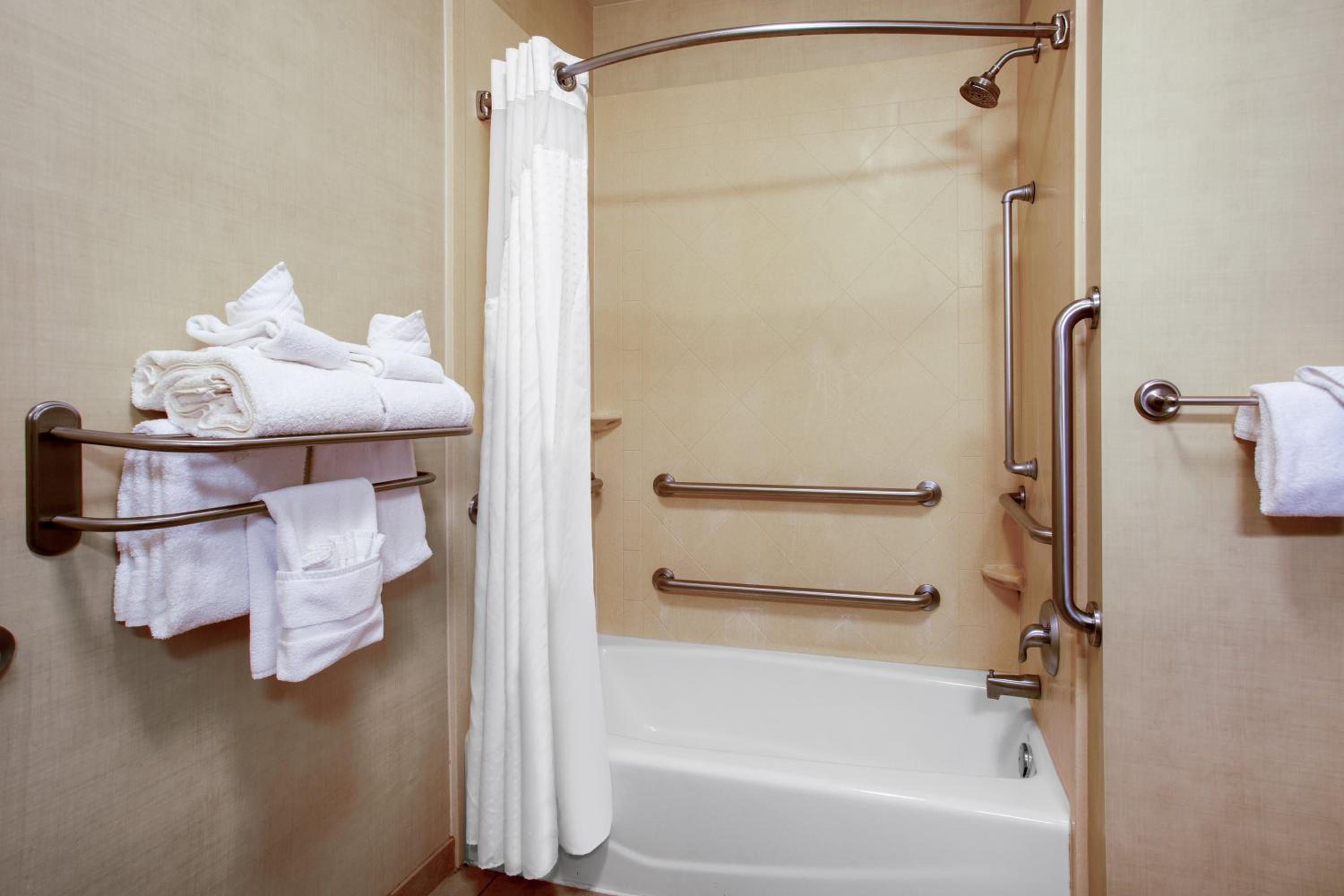 King Room - Disability Access - Photo 2
