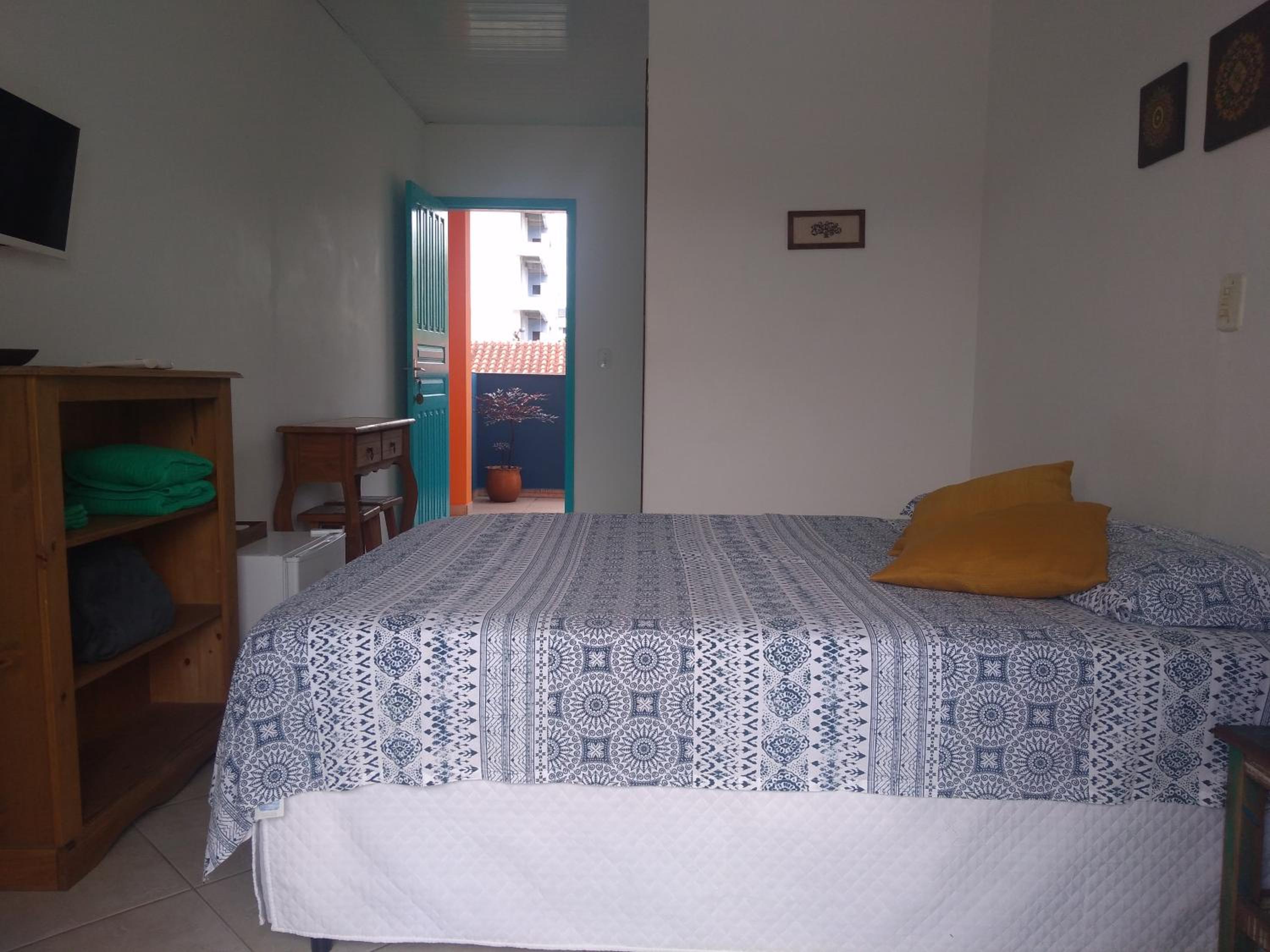 Suite With Mountain View - Photo 4