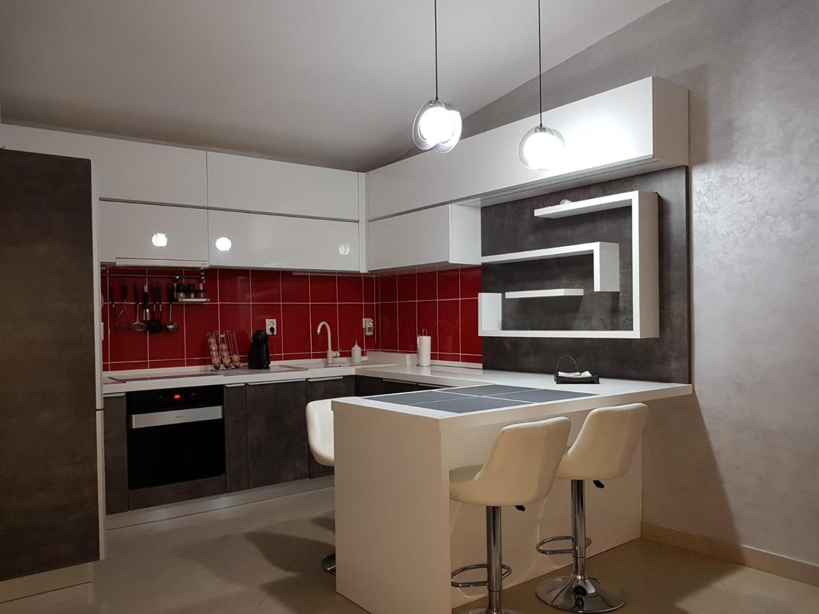 One-Bedroom Apartment - Photo 12