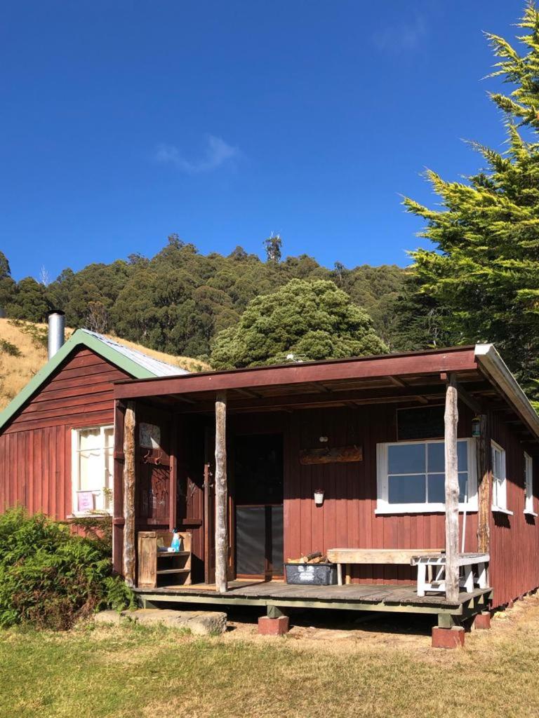 One-Bedroom Cottage - Hop Pickers Hut photo 2