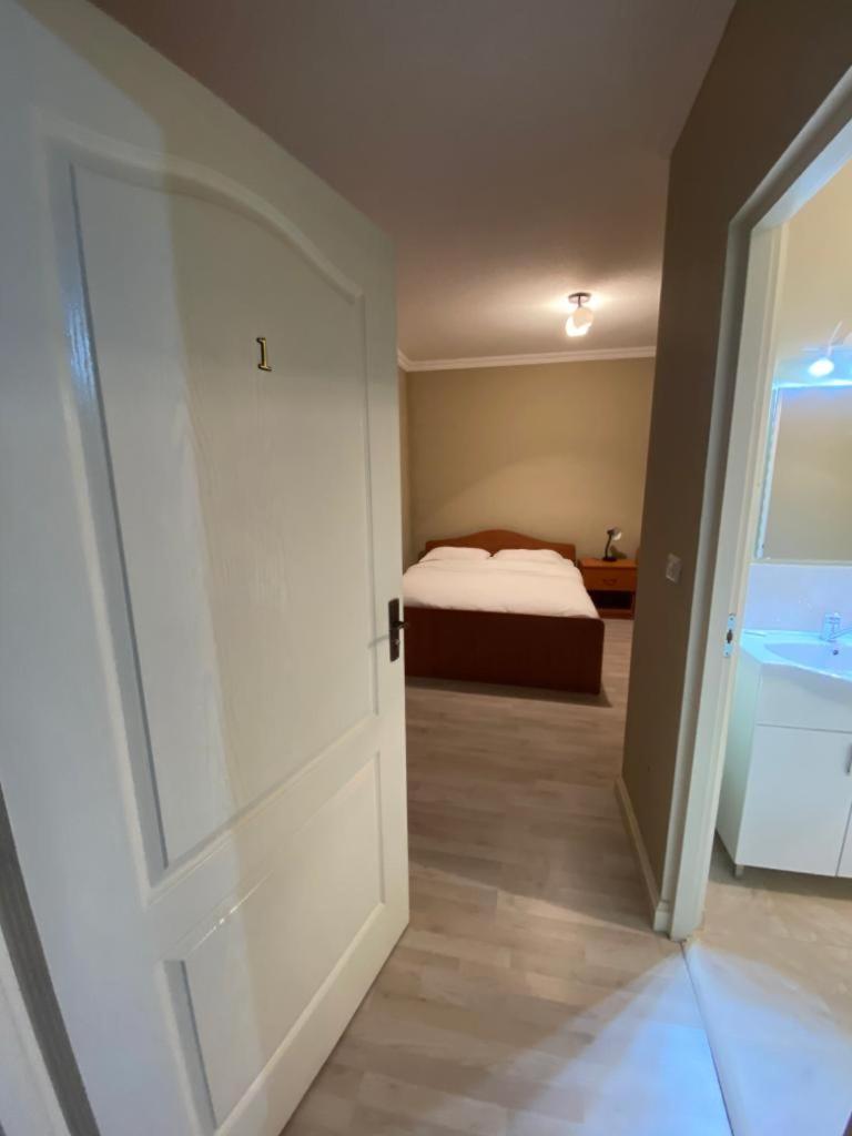 Triple Room with Shower photo 1