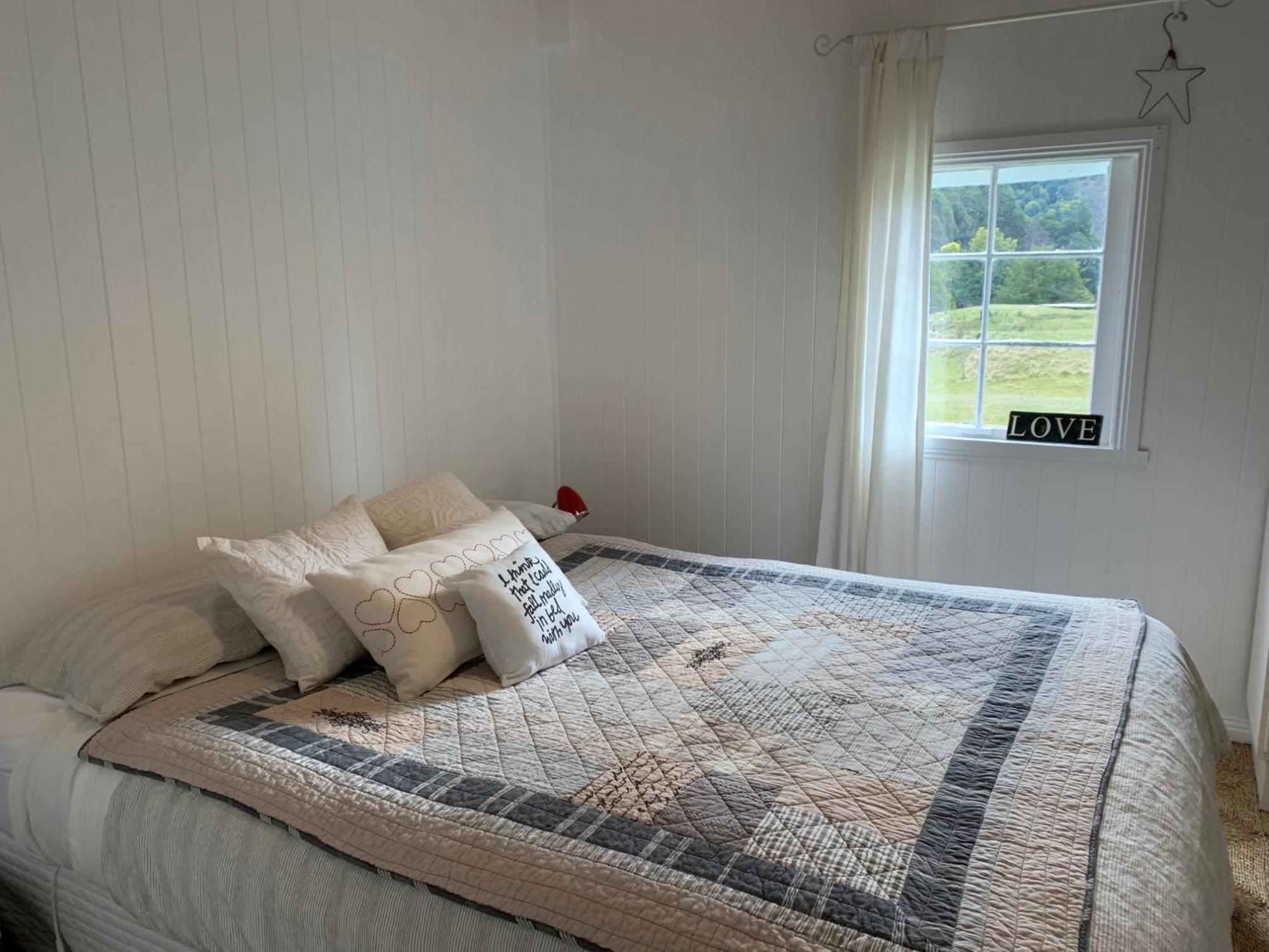 One-Bedroom Cottage - Raspberry