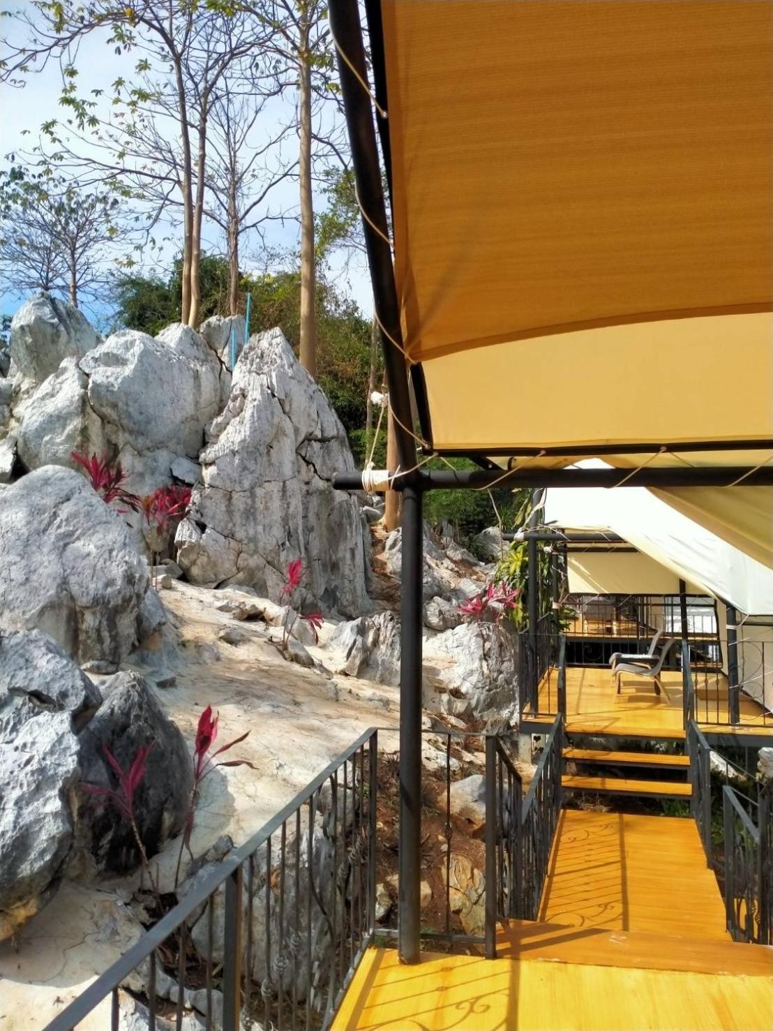 Tent - Photo 14