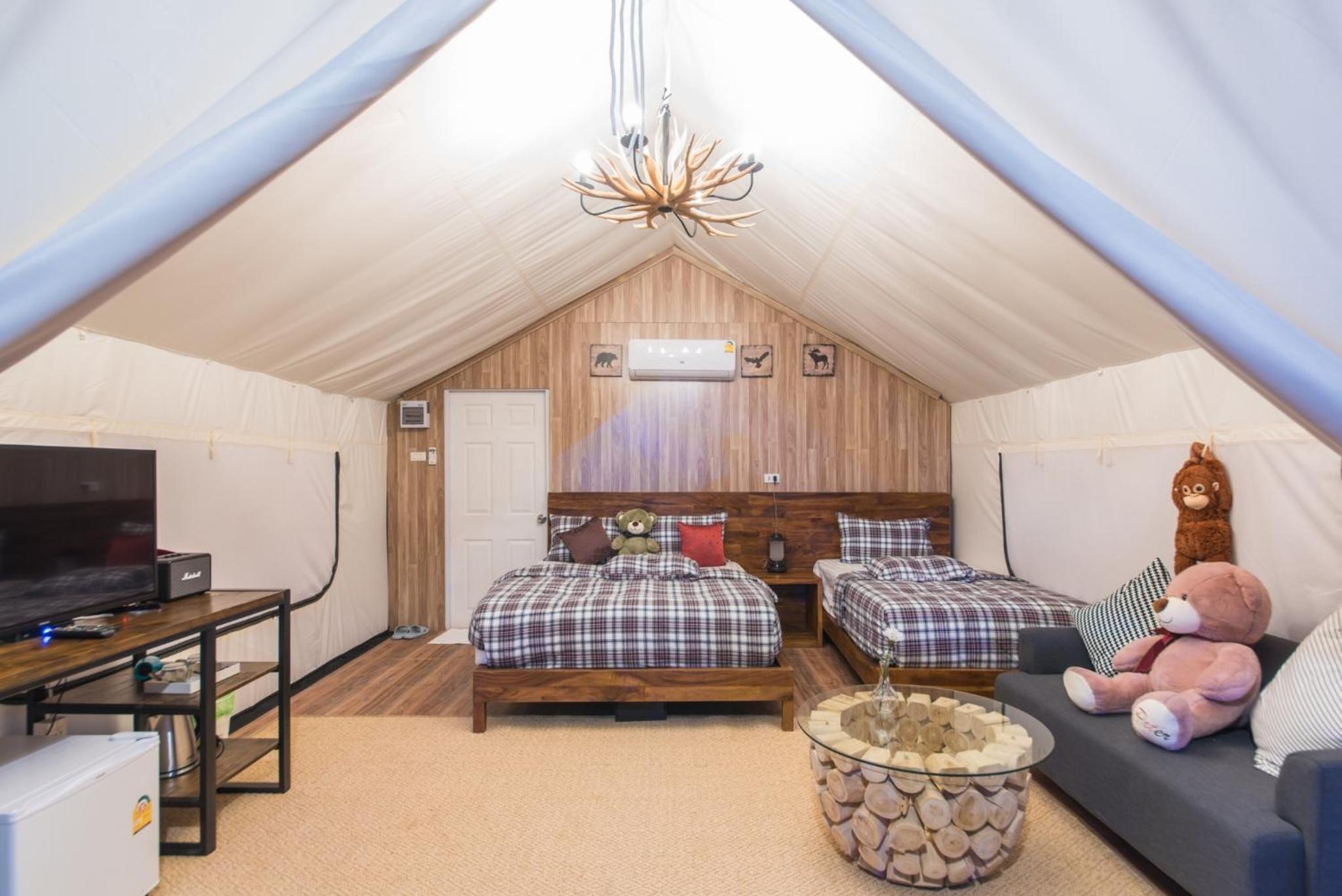 Tent - Photo 1