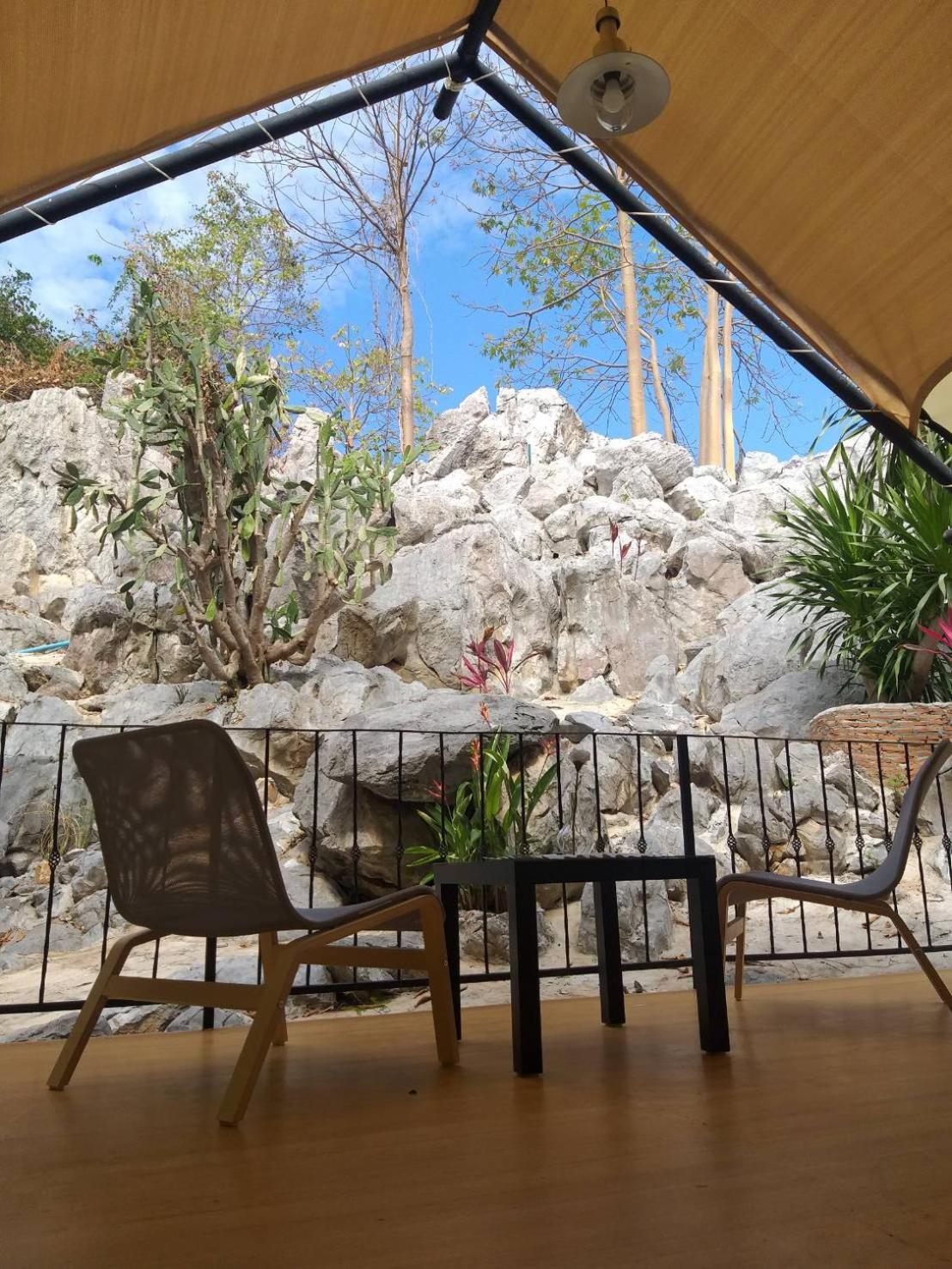 Tent - Photo 13