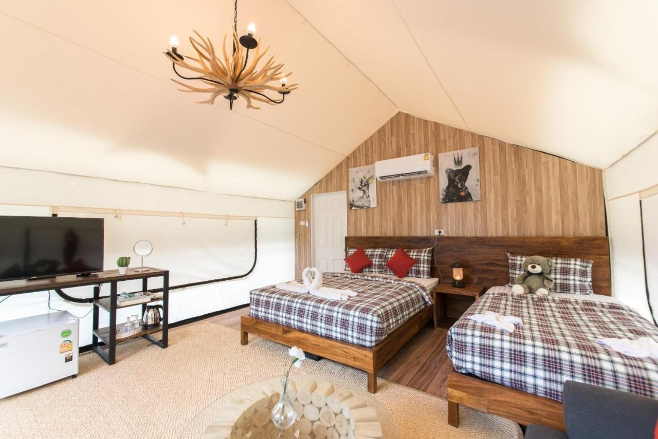 Tent - Photo 17