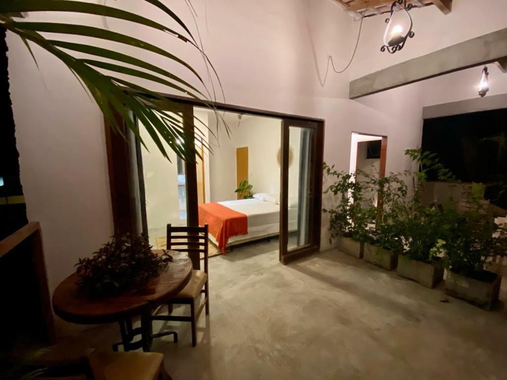 Suite with Balcony - Photo 4